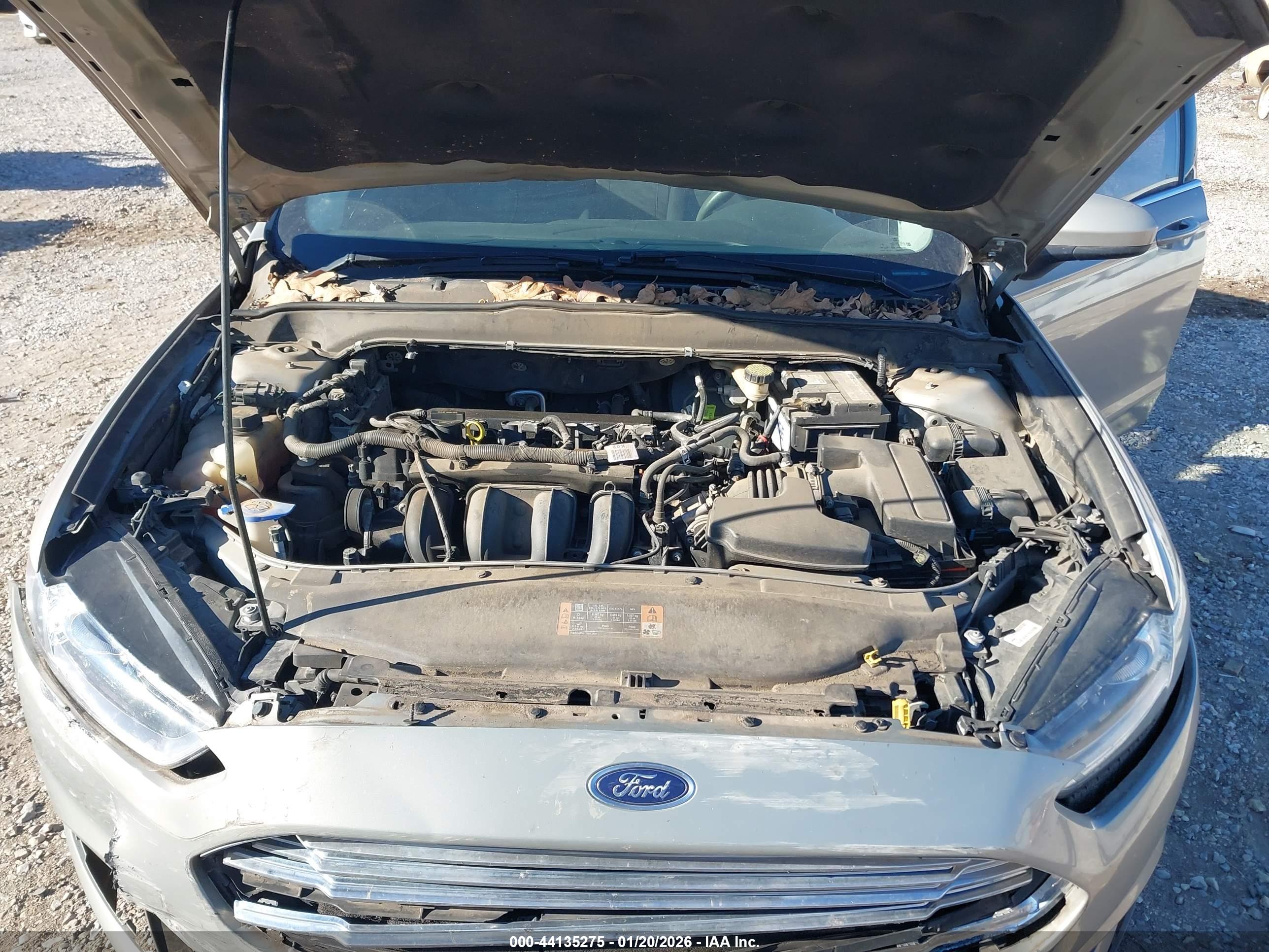 FORD FUSION image 10
