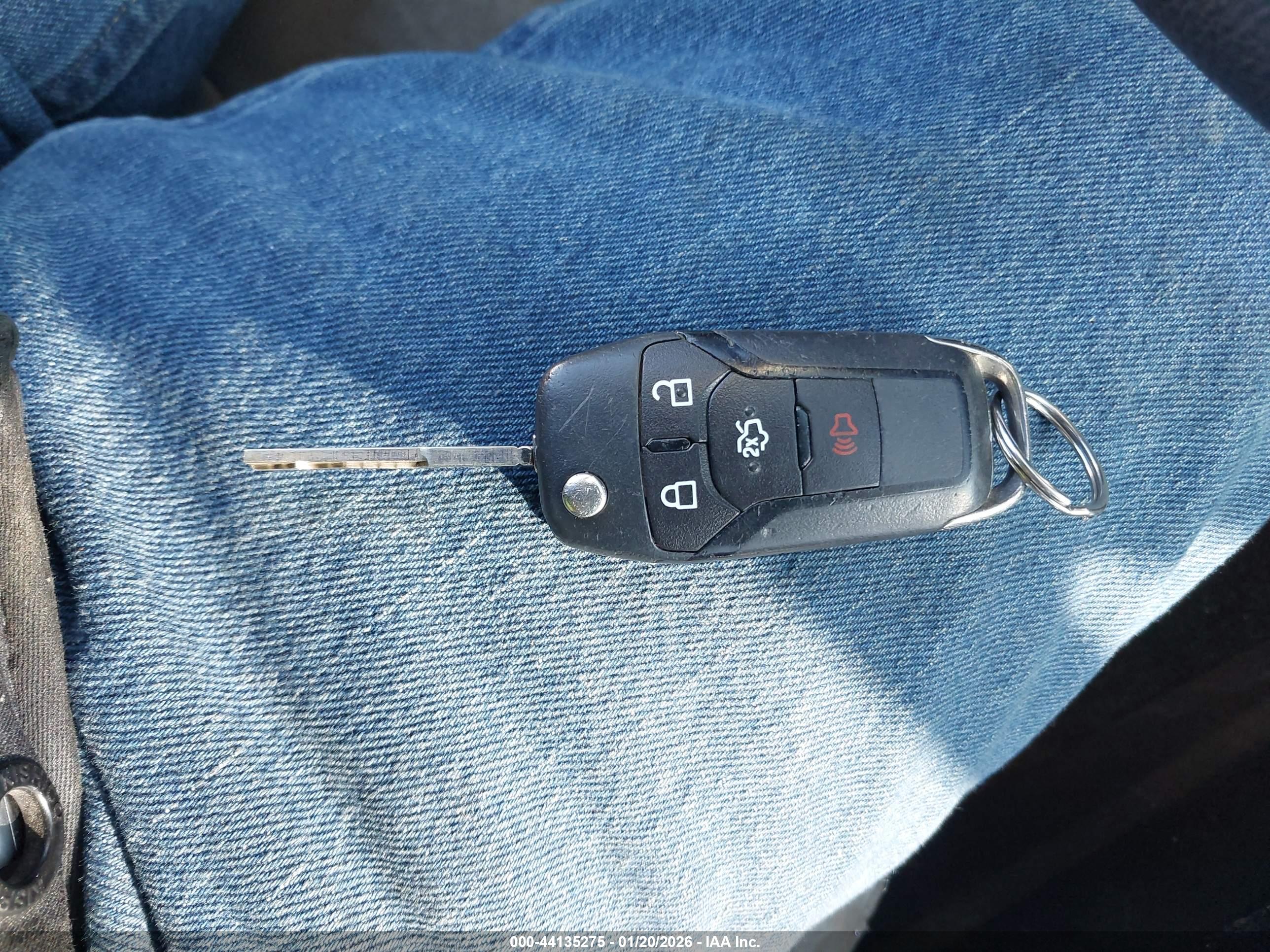 FORD FUSION image 11