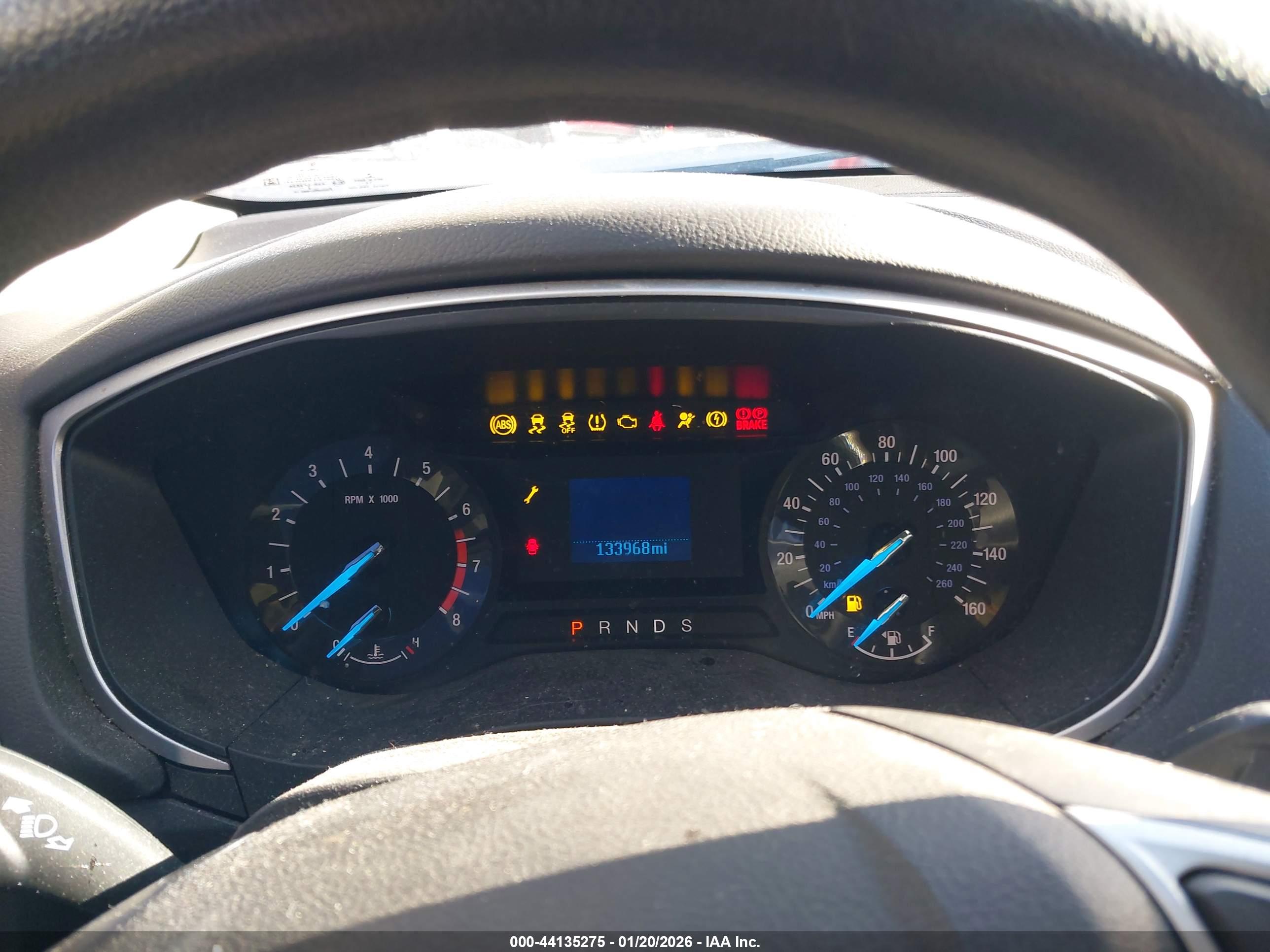 FORD FUSION image 7