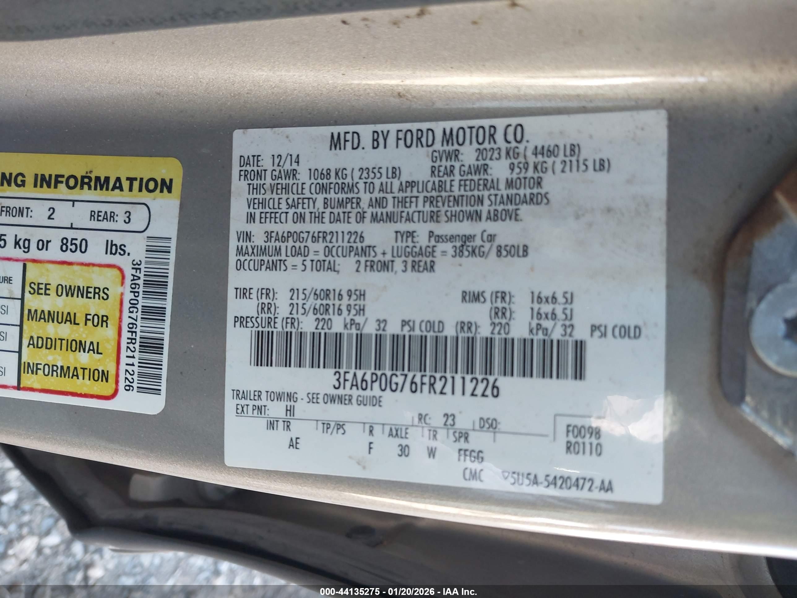 FORD FUSION image 9