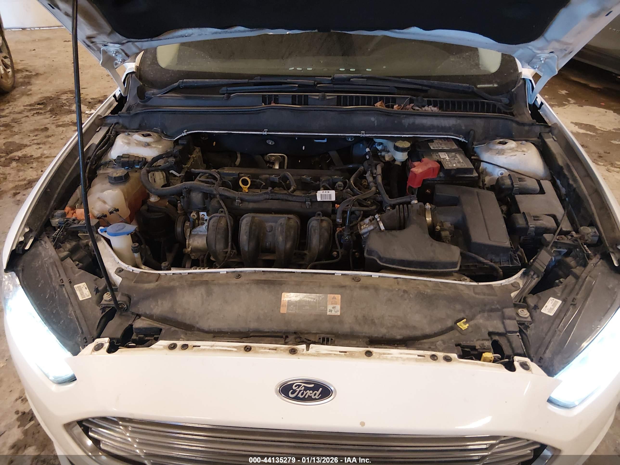 FORD FUSION image 10
