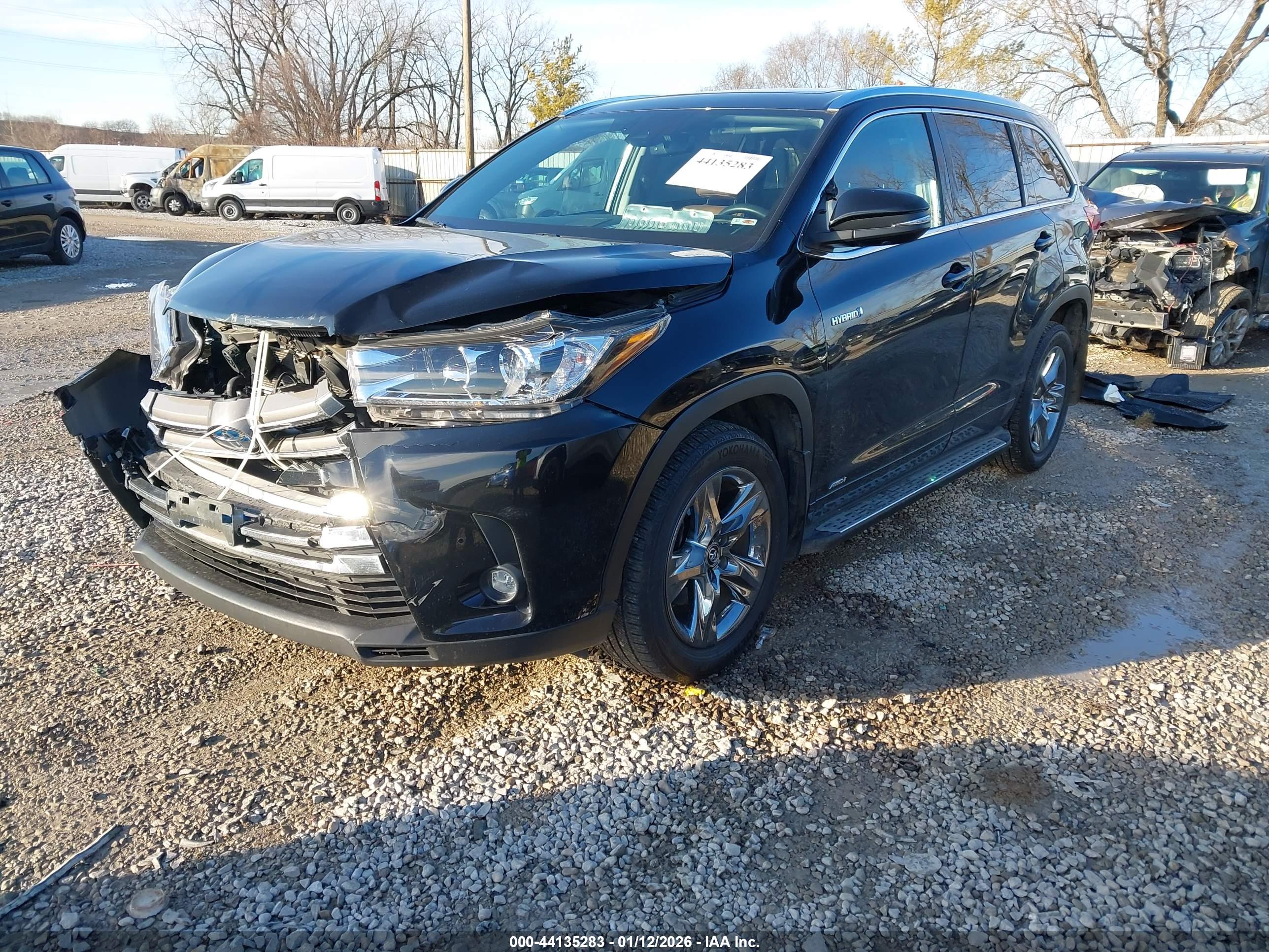 TOYOTA HIGHLANDER image 2