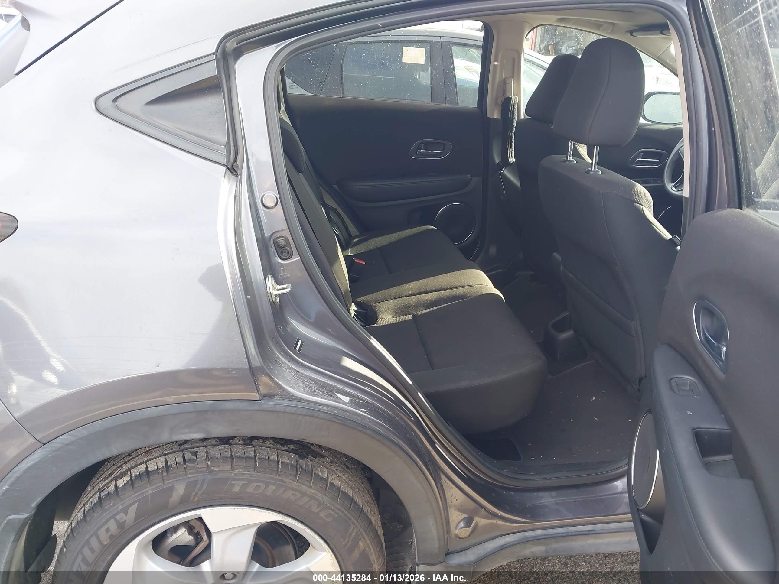 HONDA HR-V image 8
