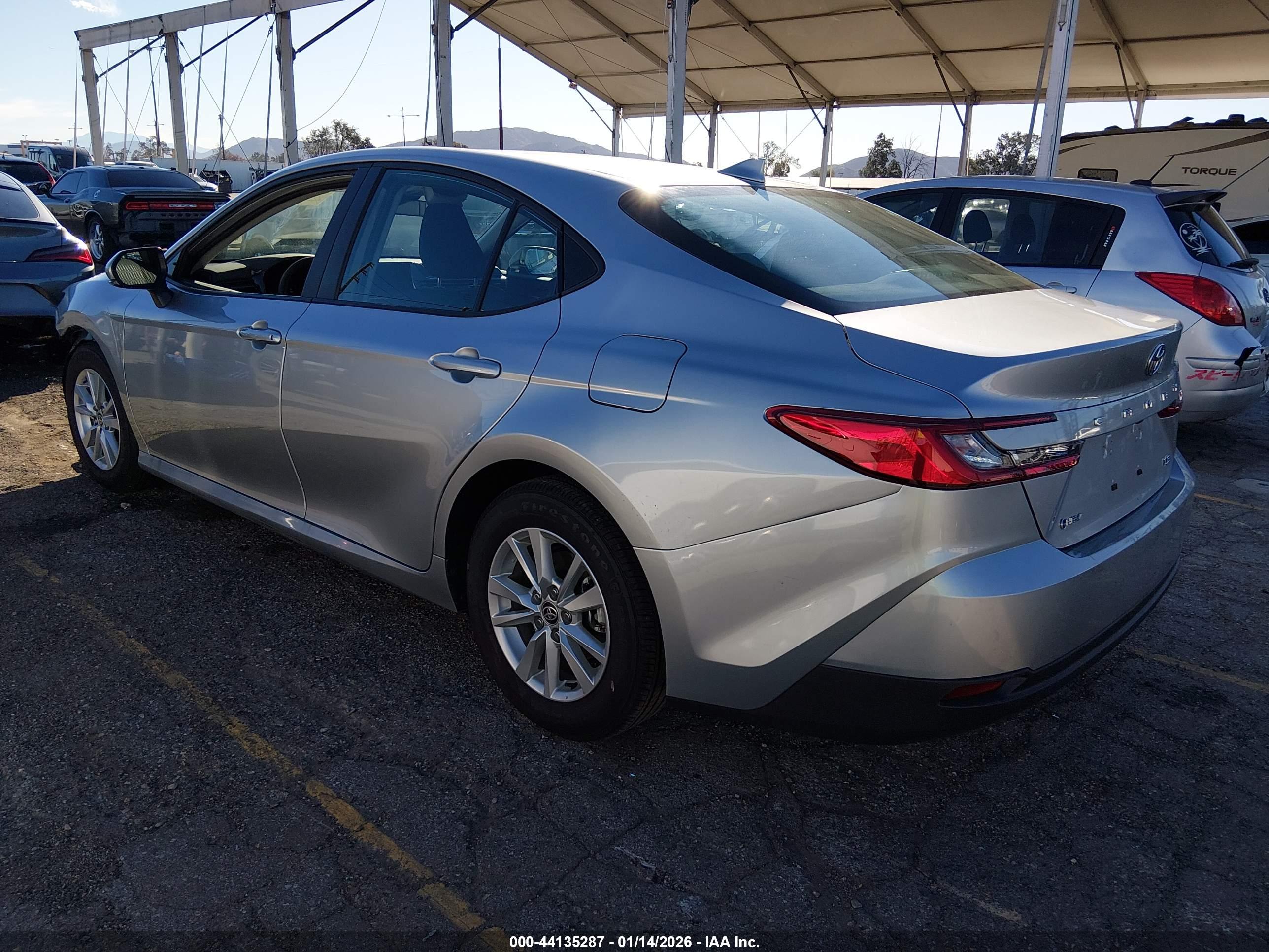 TOYOTA CAMRY image 3