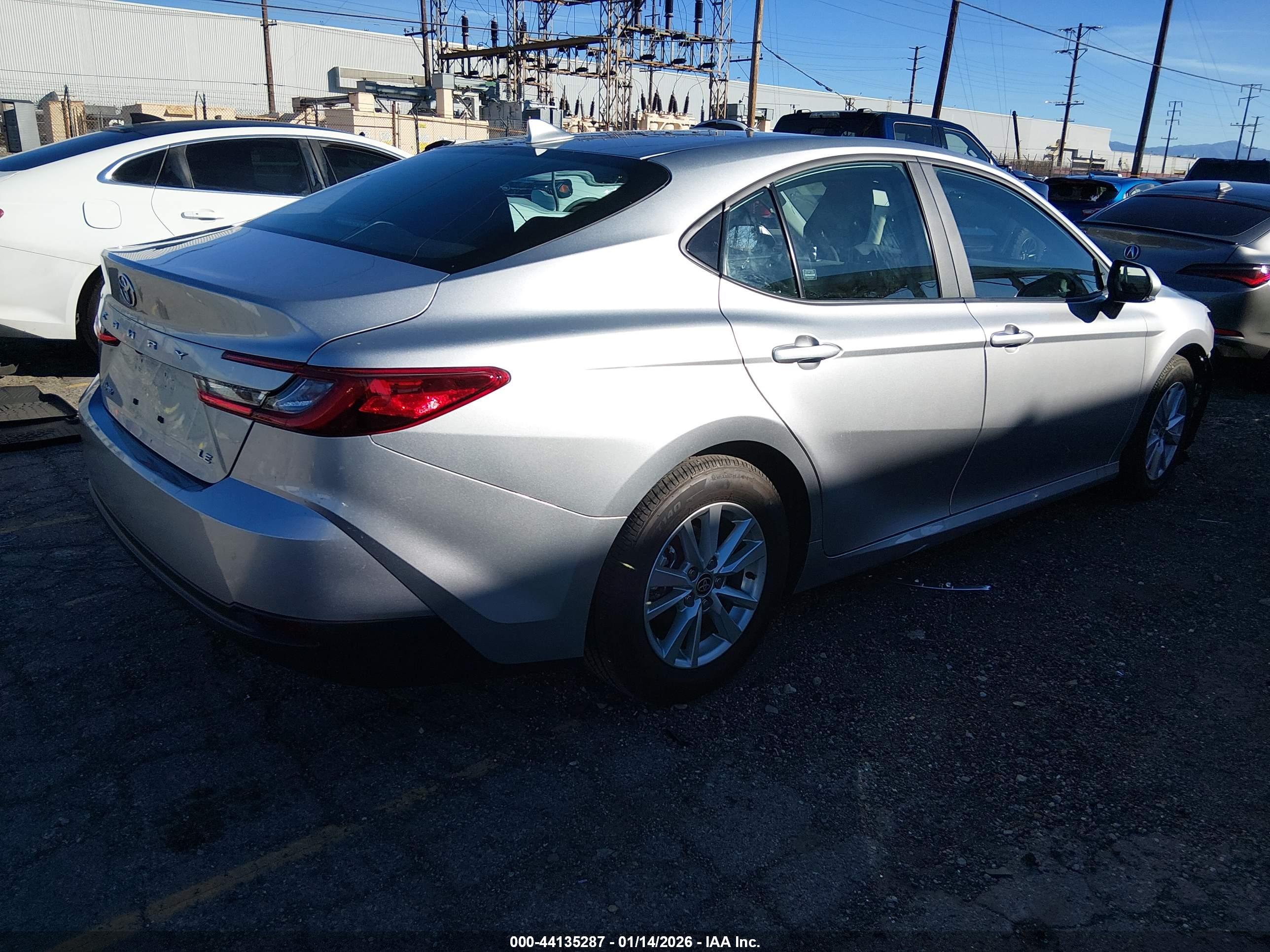 TOYOTA CAMRY image 4