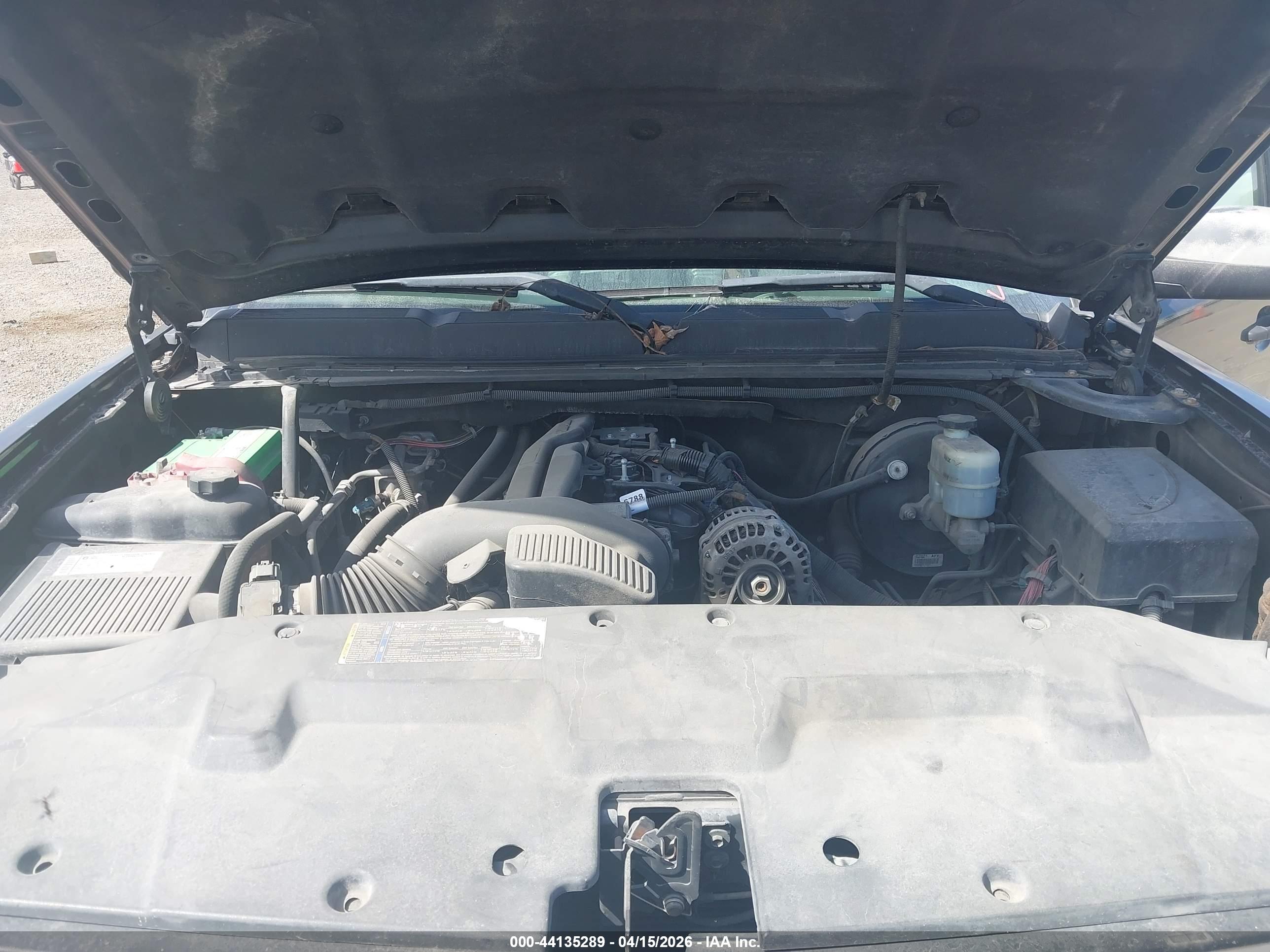 CHEVROLET SILVERADO image 10