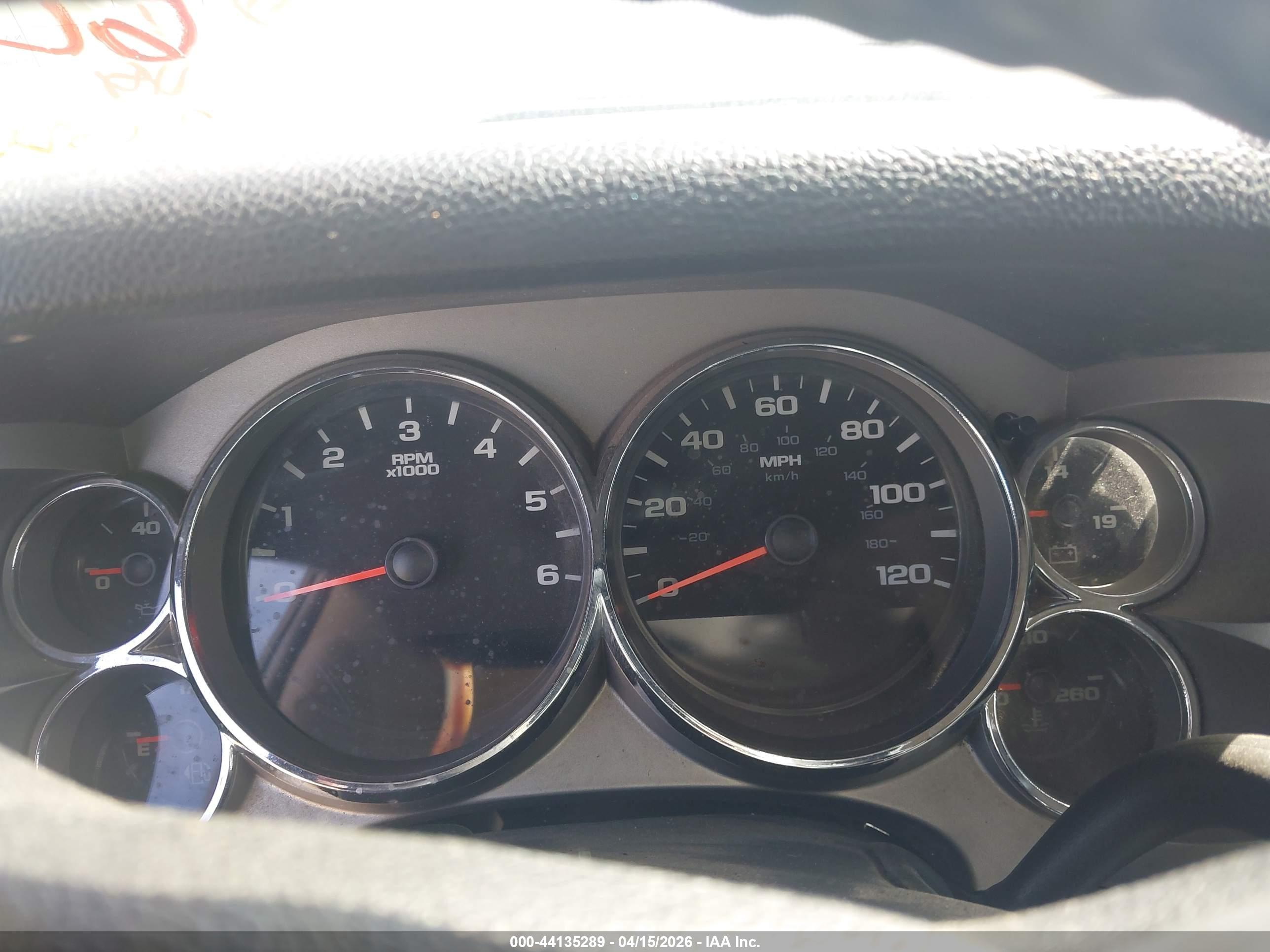 CHEVROLET SILVERADO image 7