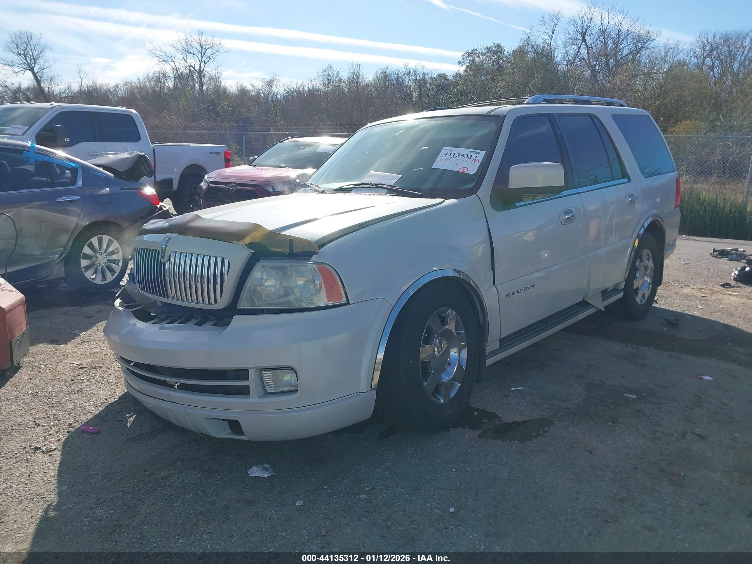 LINCOLN NAVIGATOR image 2