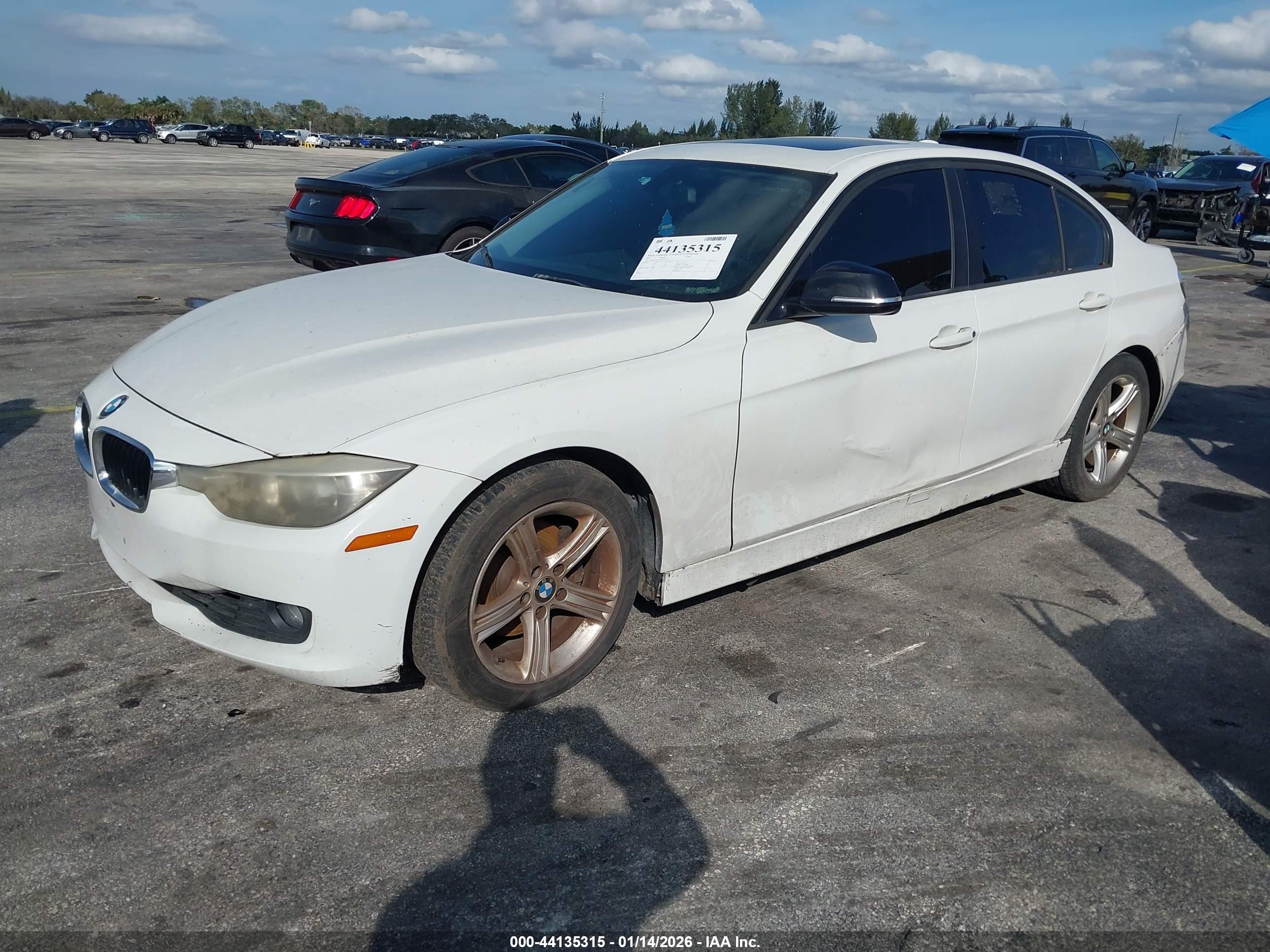 BMW 328I image 2
