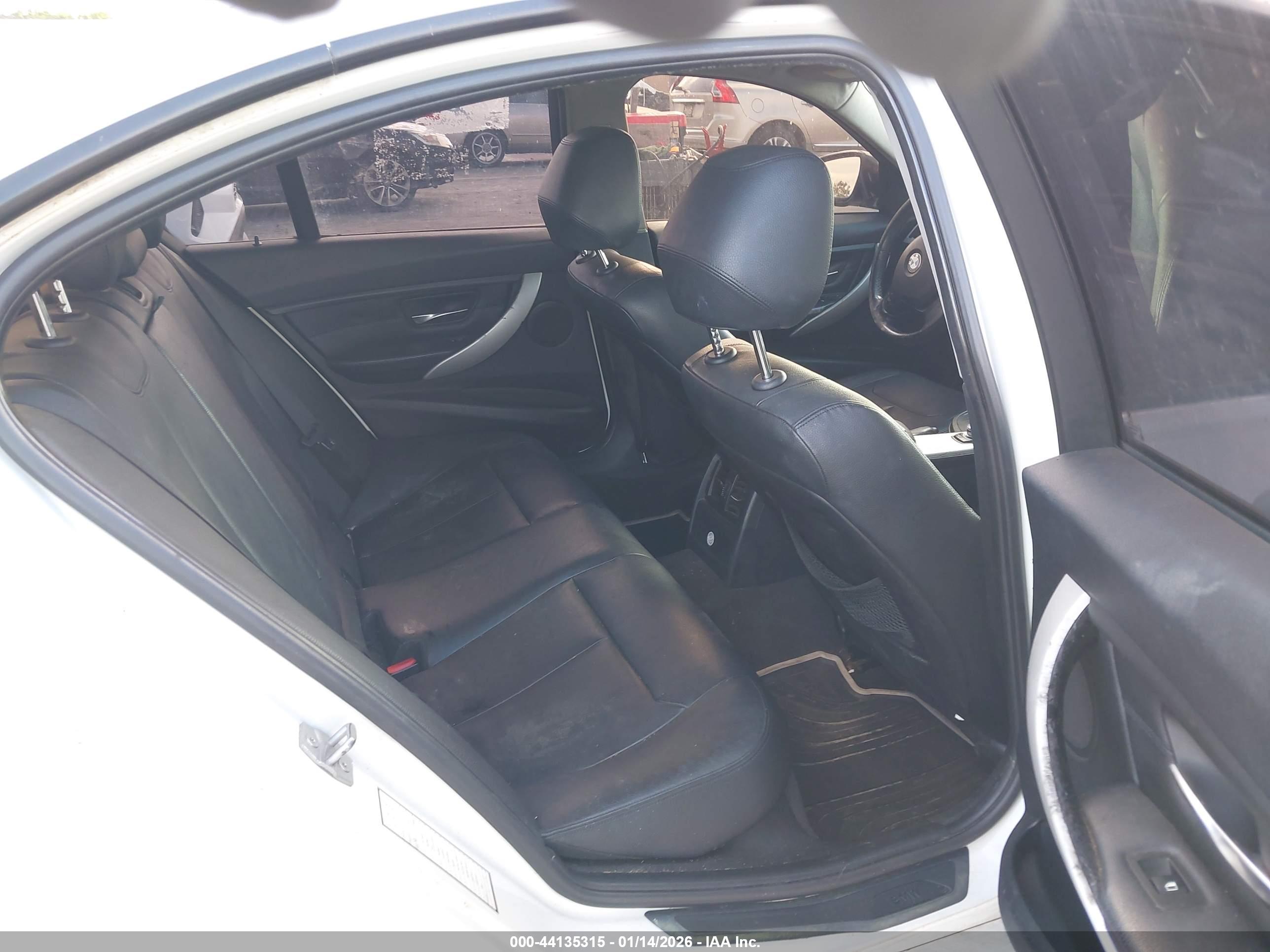 BMW 328I image 8