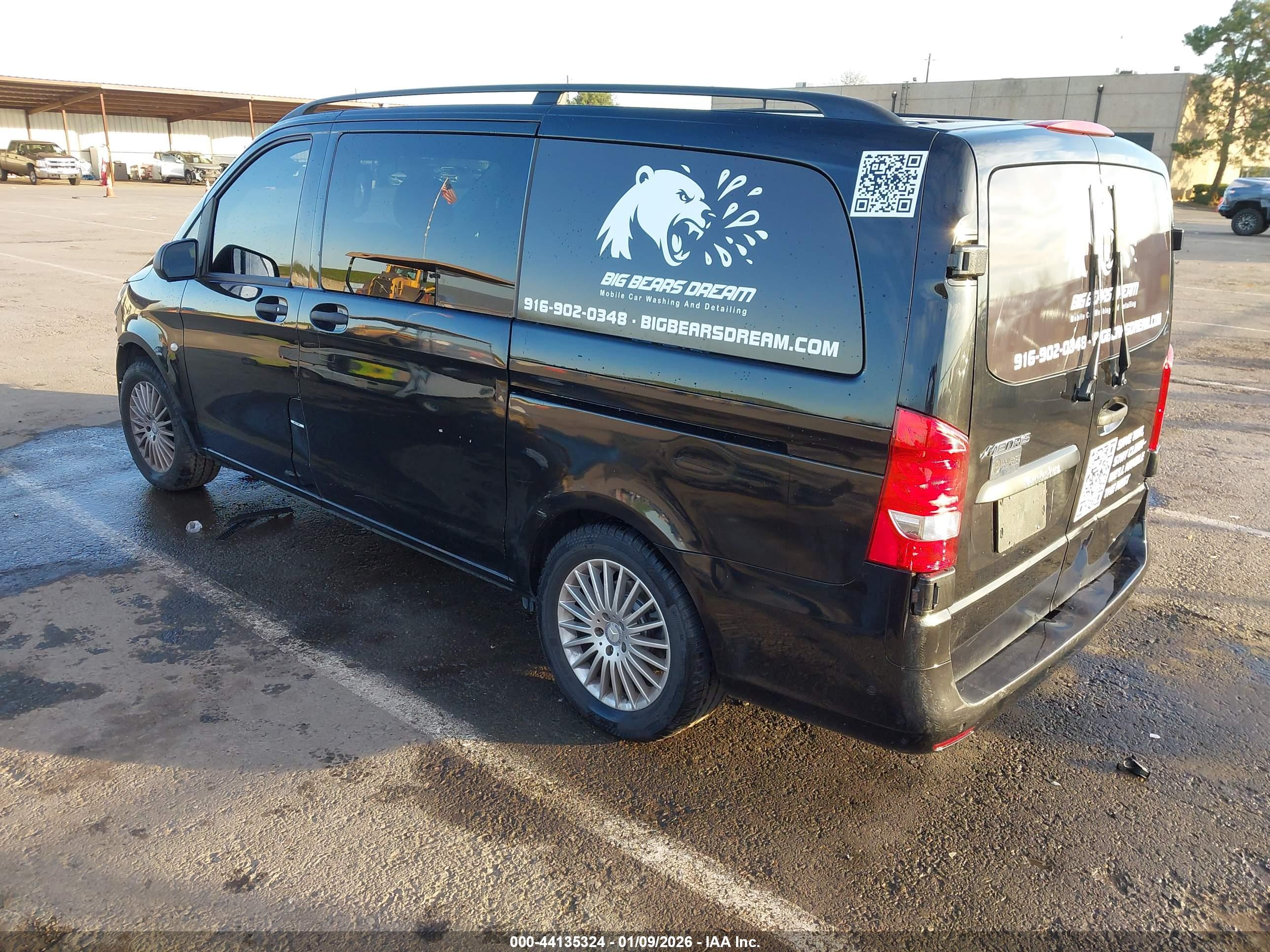 MERCEDES-BENZ METRIS image 3