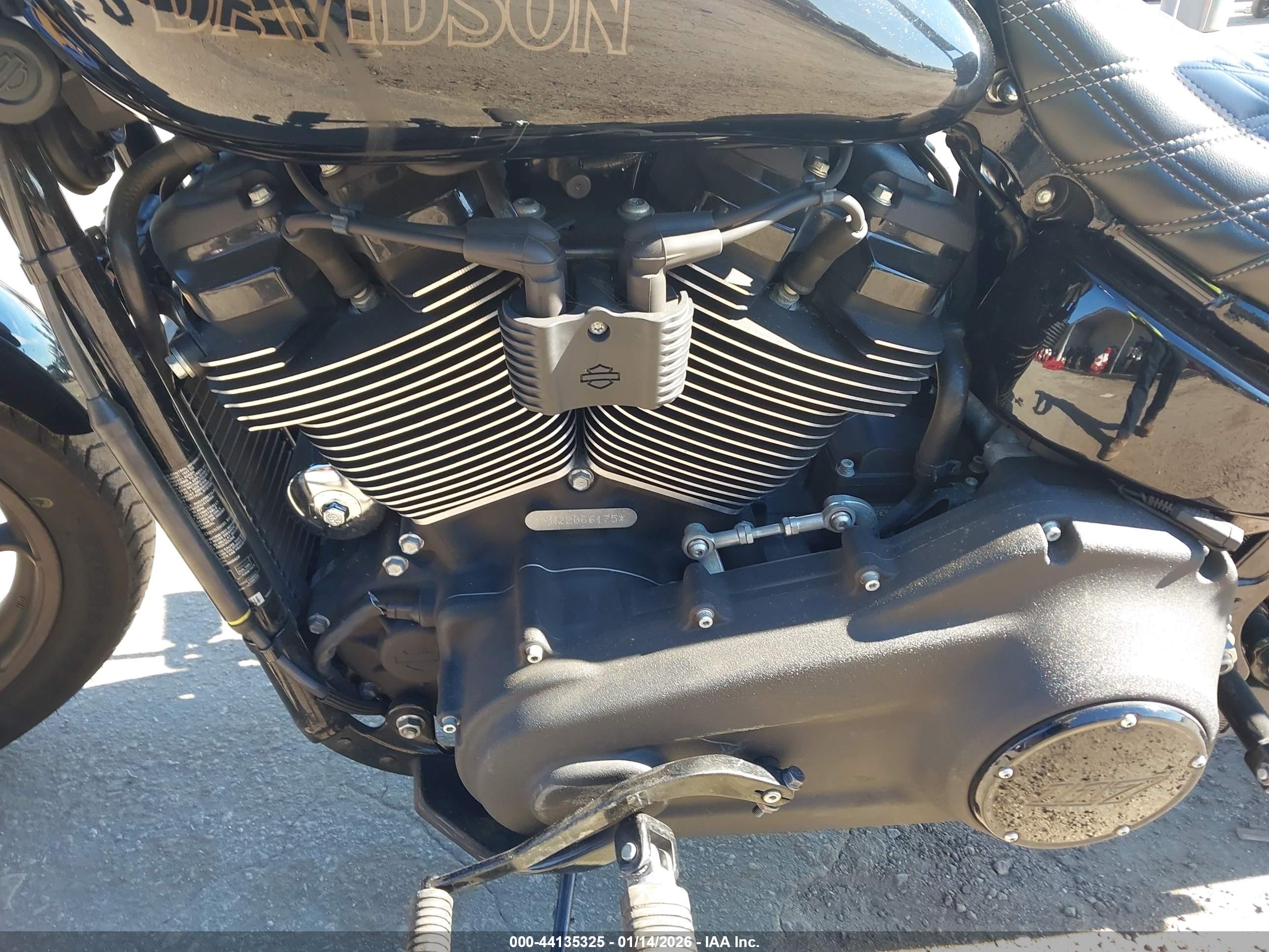 HARLEY-DAVIDSON FXLRS image 9