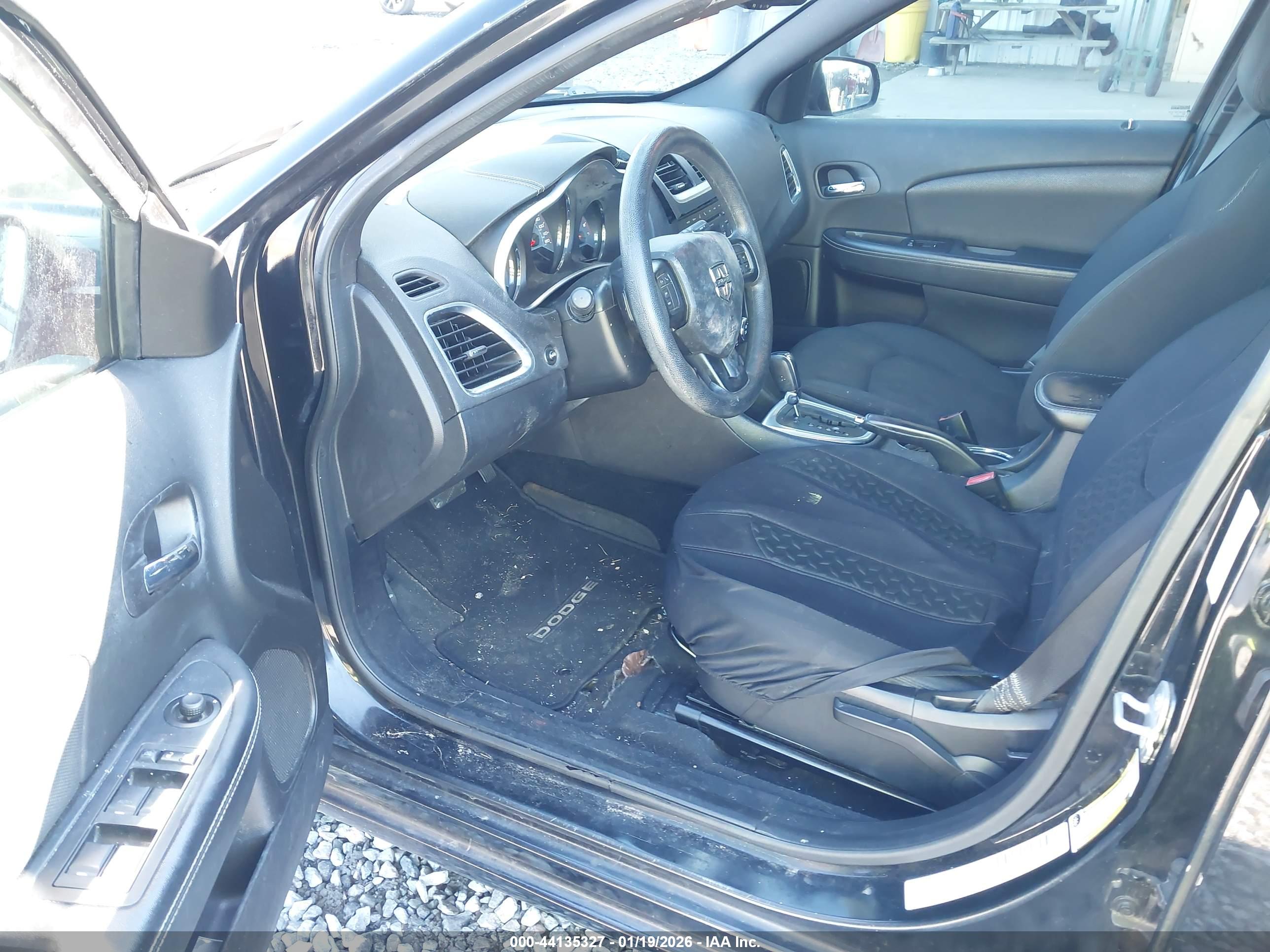 DODGE AVENGER image 5