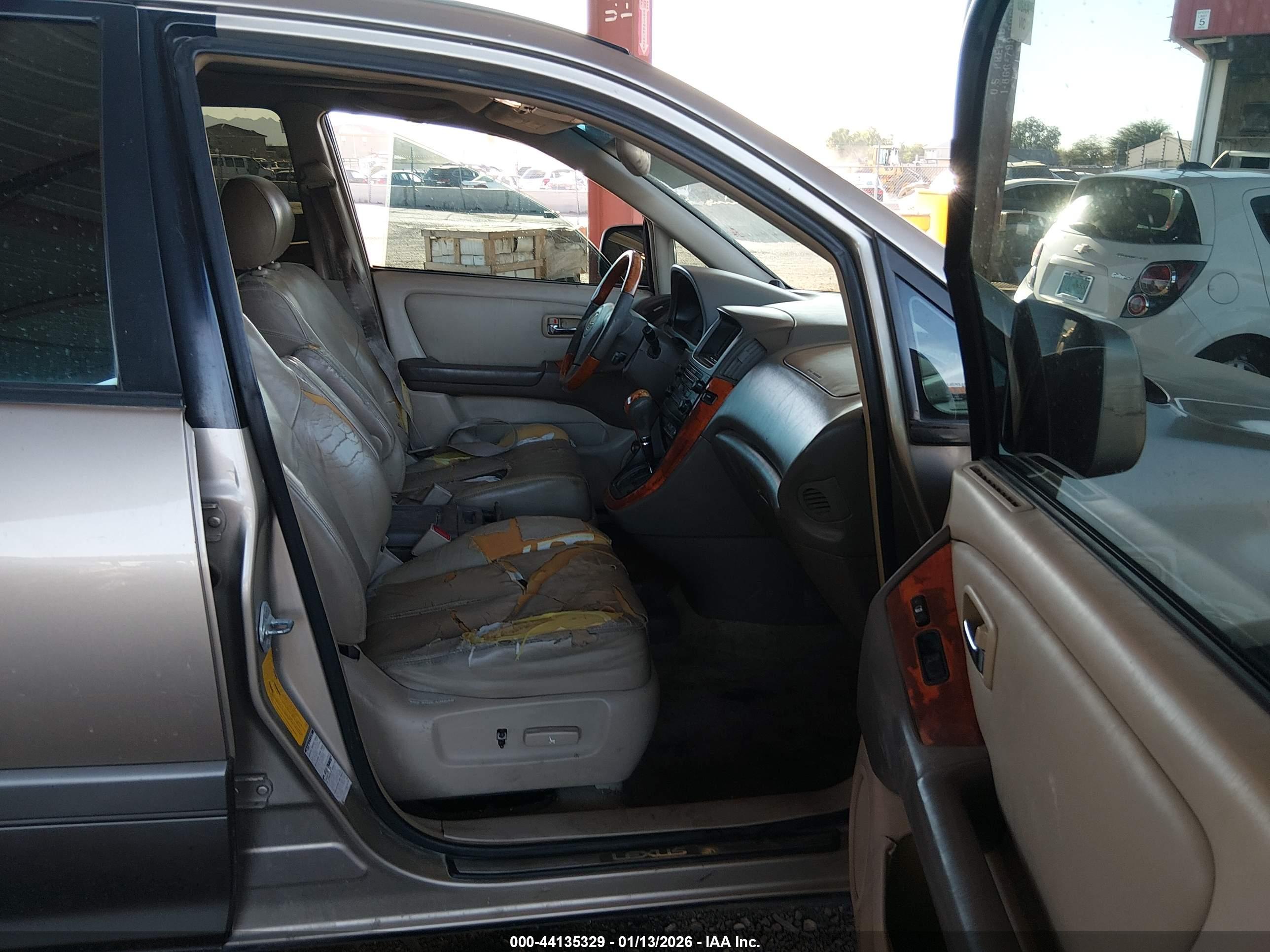 LEXUS RX image 5