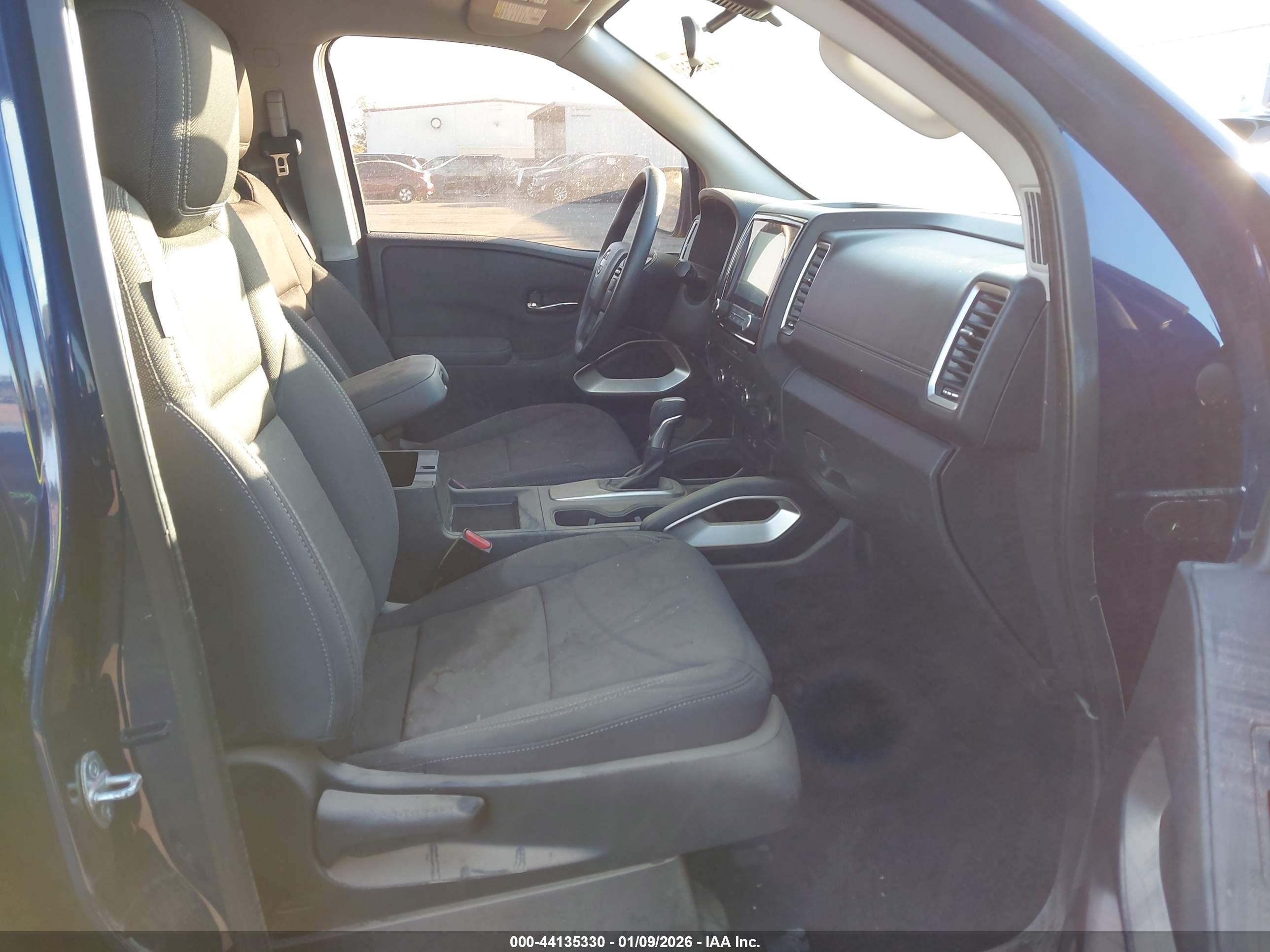 NISSAN FRONTIER image 5