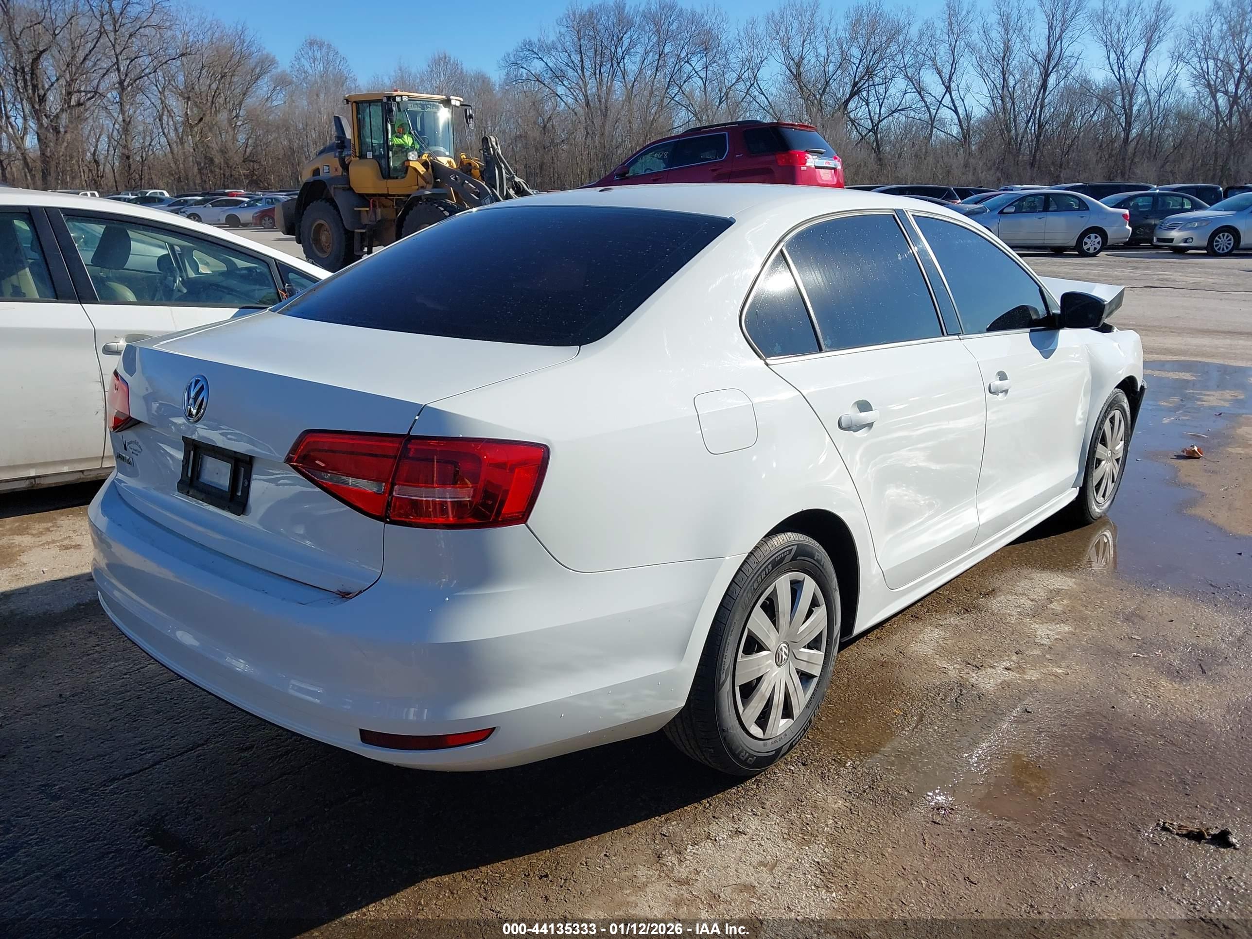 VOLKSWAGEN JETTA image 4