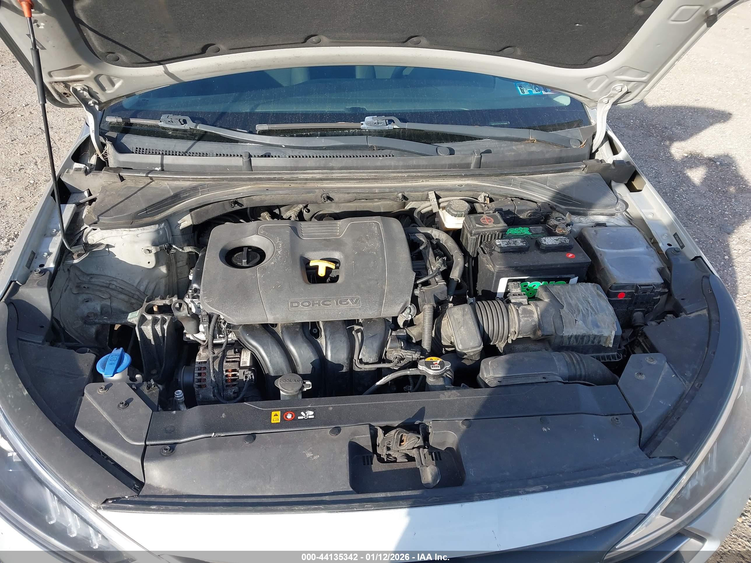 HYUNDAI ELANTRA image 10
