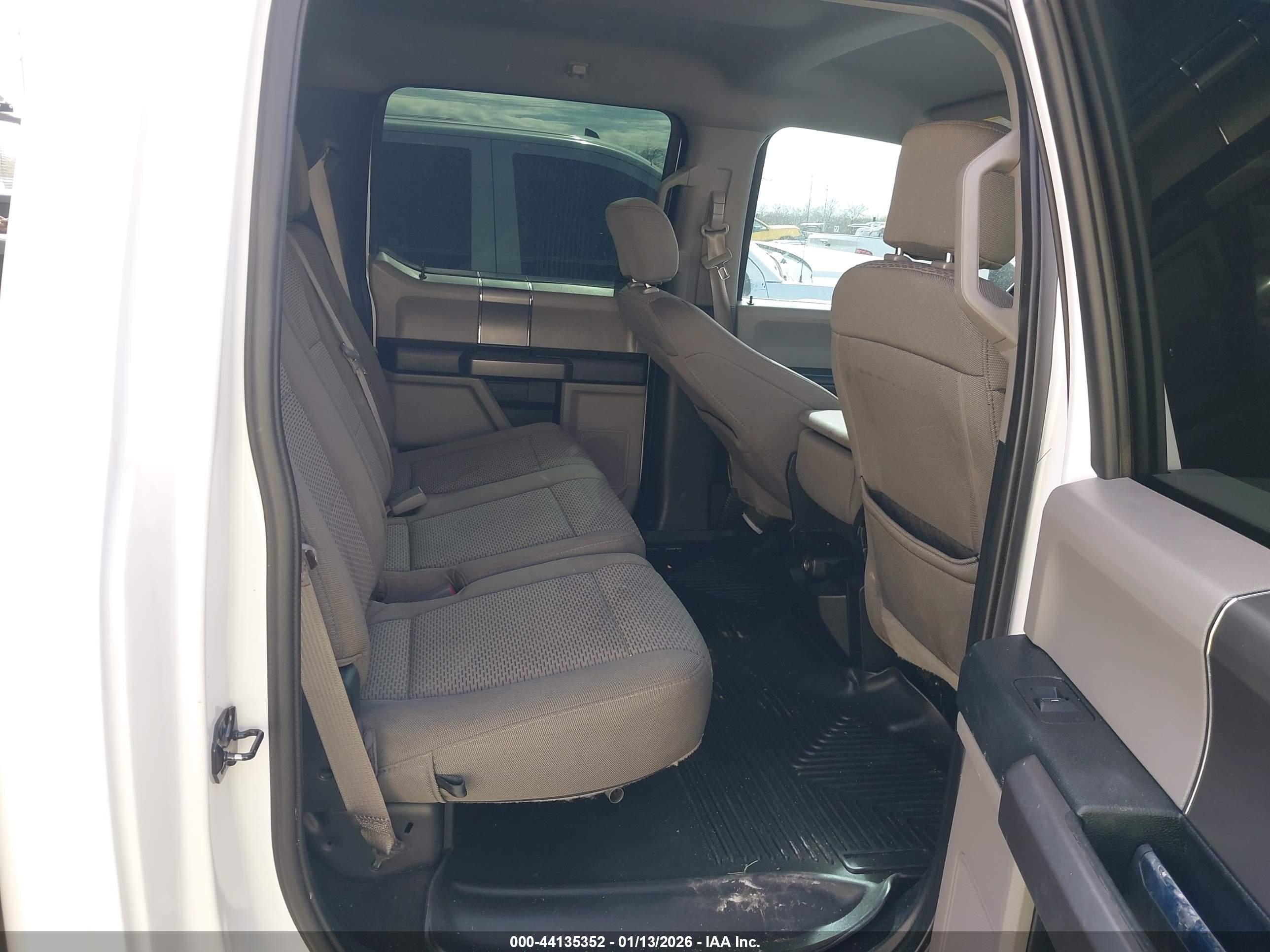 FORD F-150 image 8