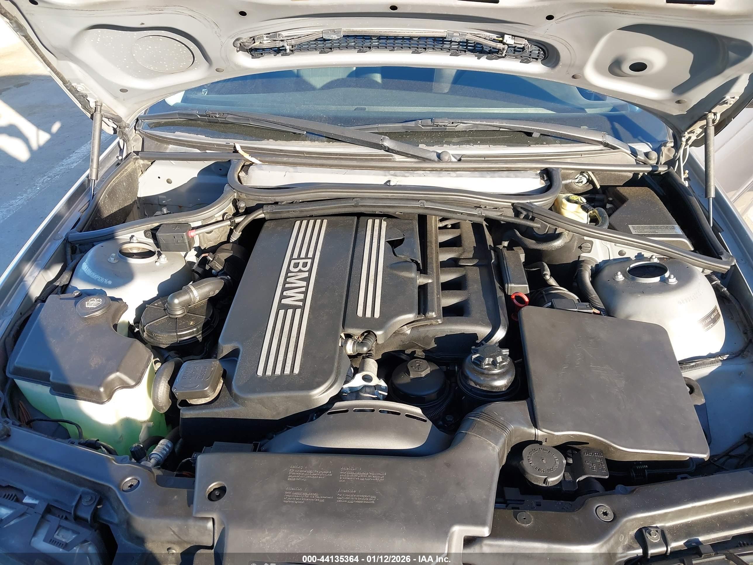 BMW 325I image 10