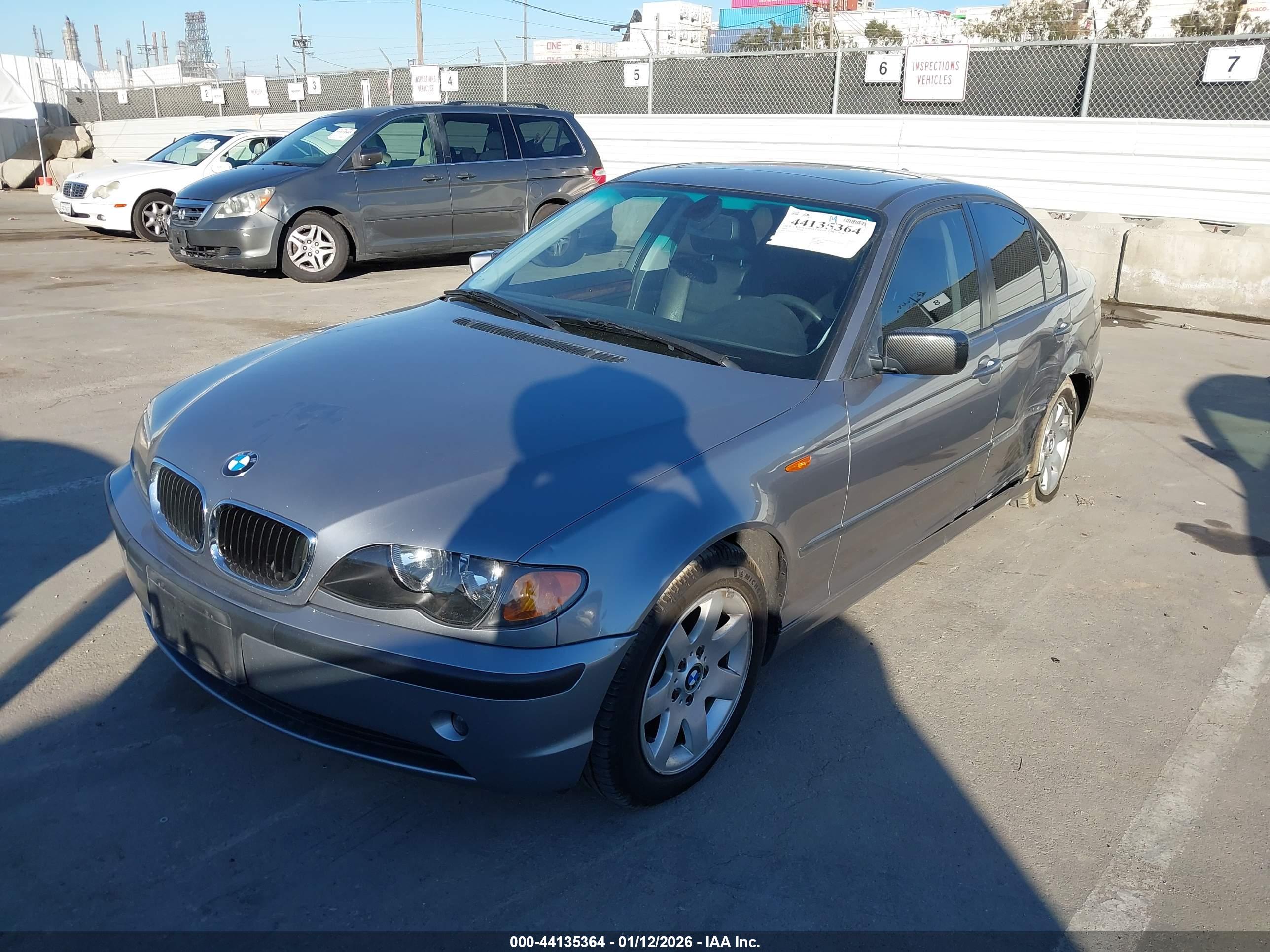 BMW 325I image 2
