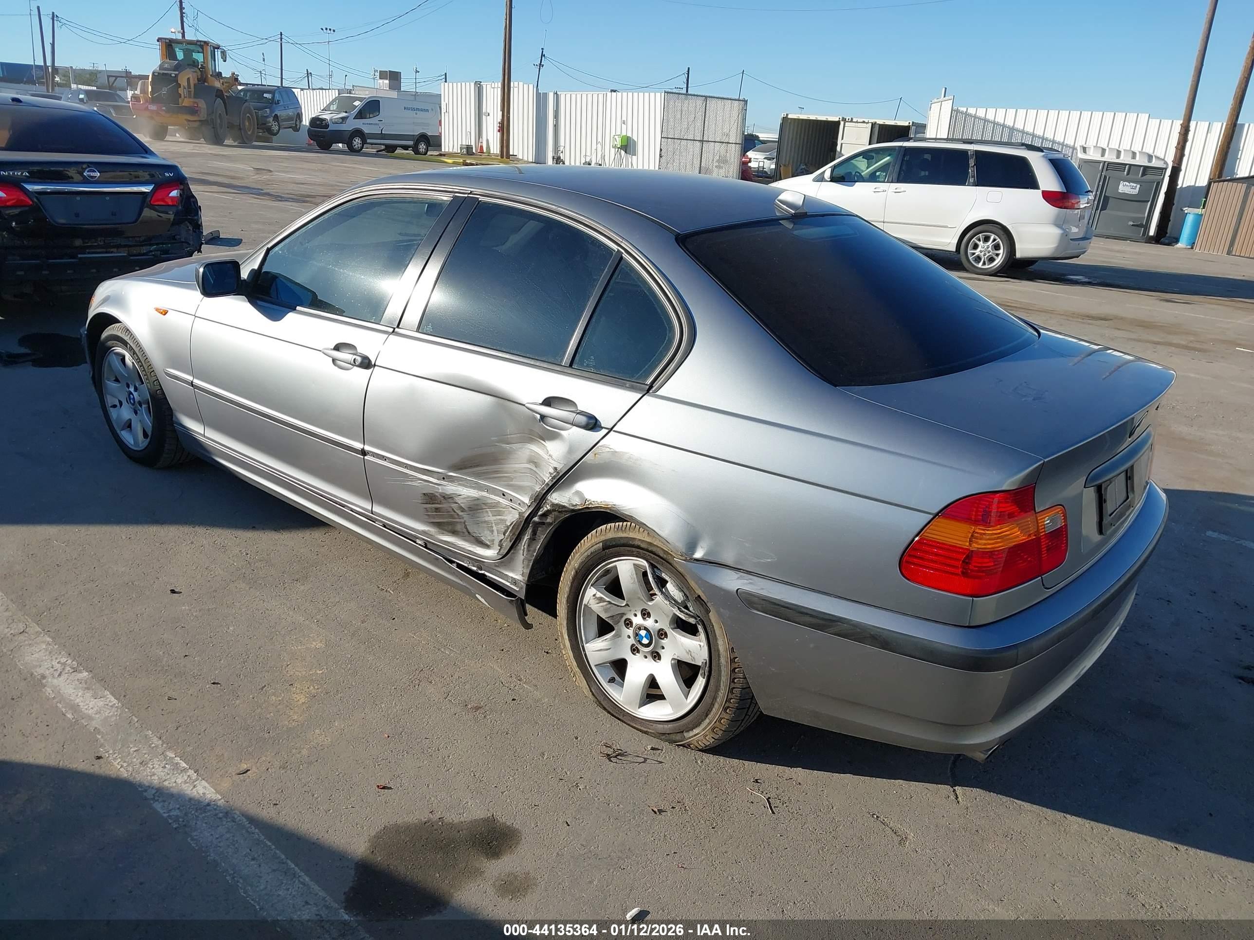 BMW 325I image 3
