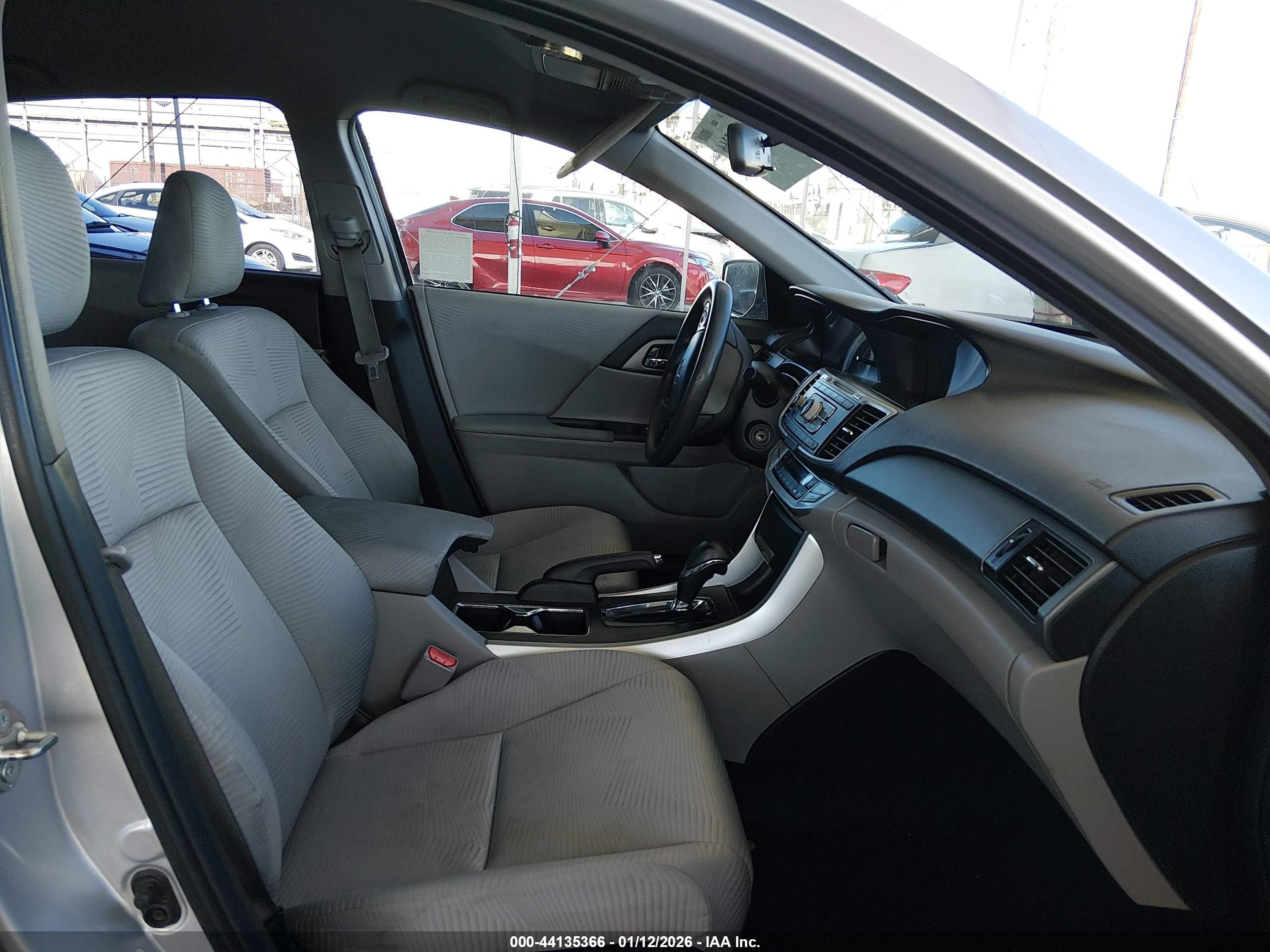 HONDA ACCORD image 5