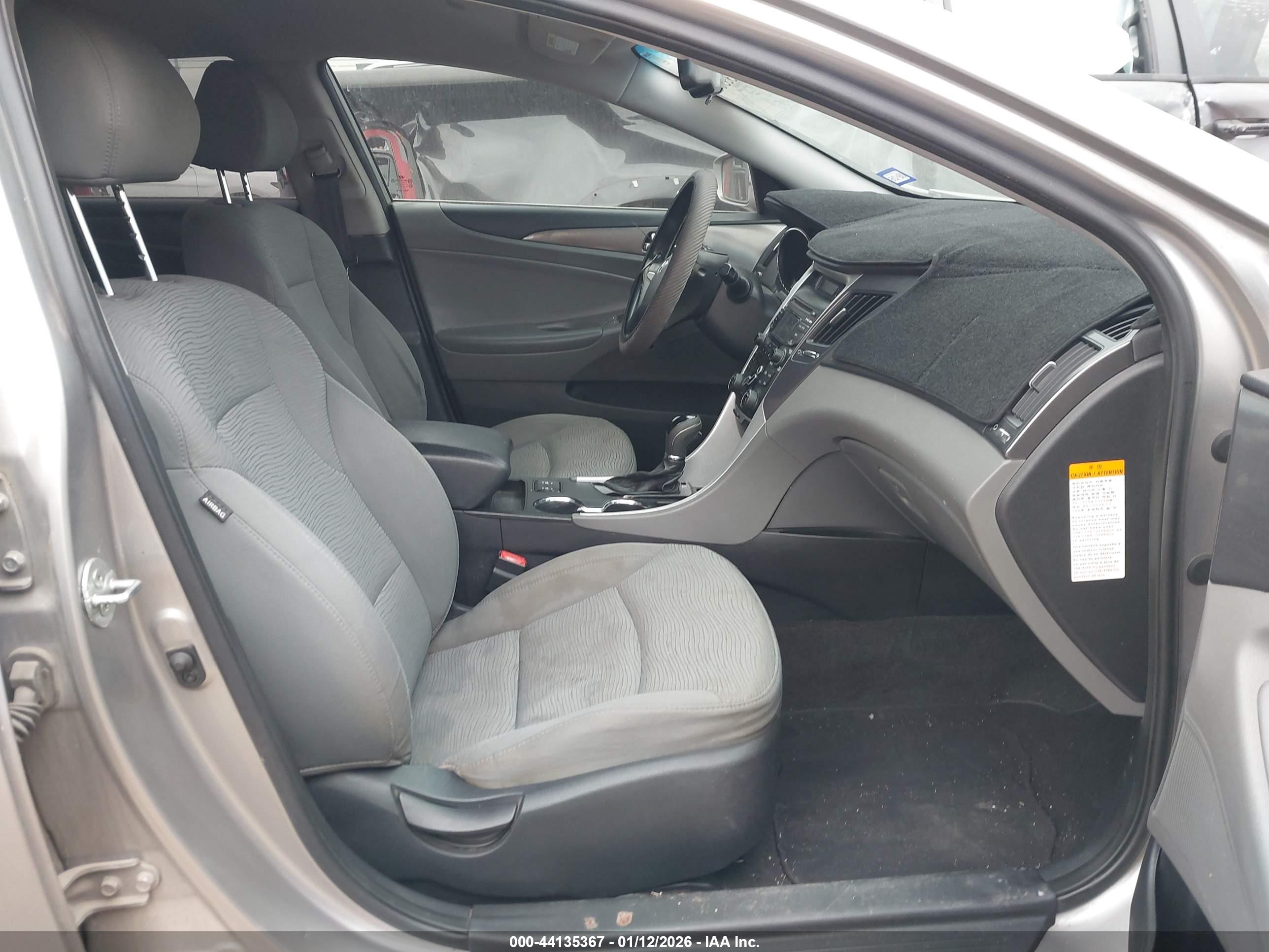 HYUNDAI SONATA image 5