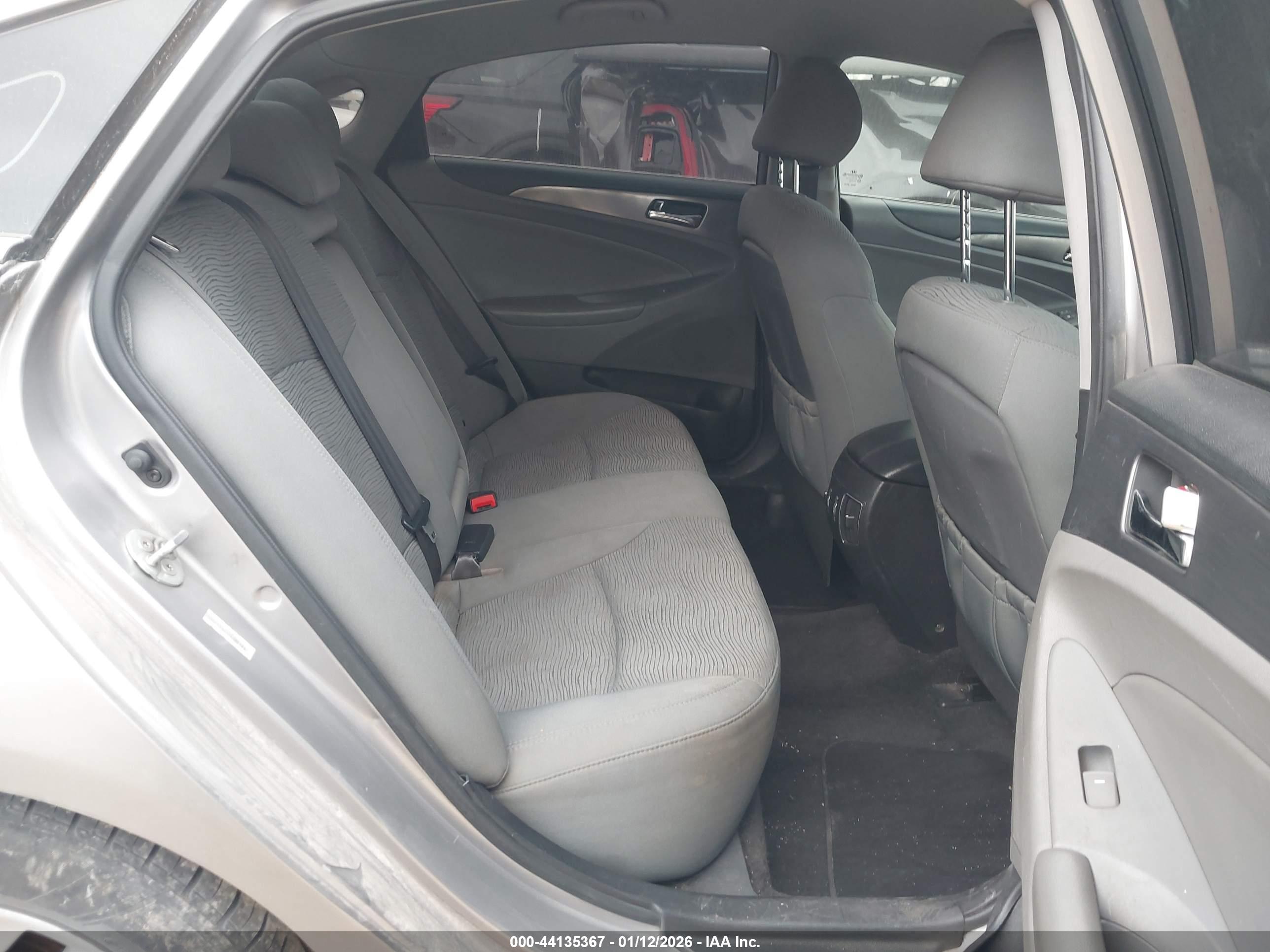 HYUNDAI SONATA image 8