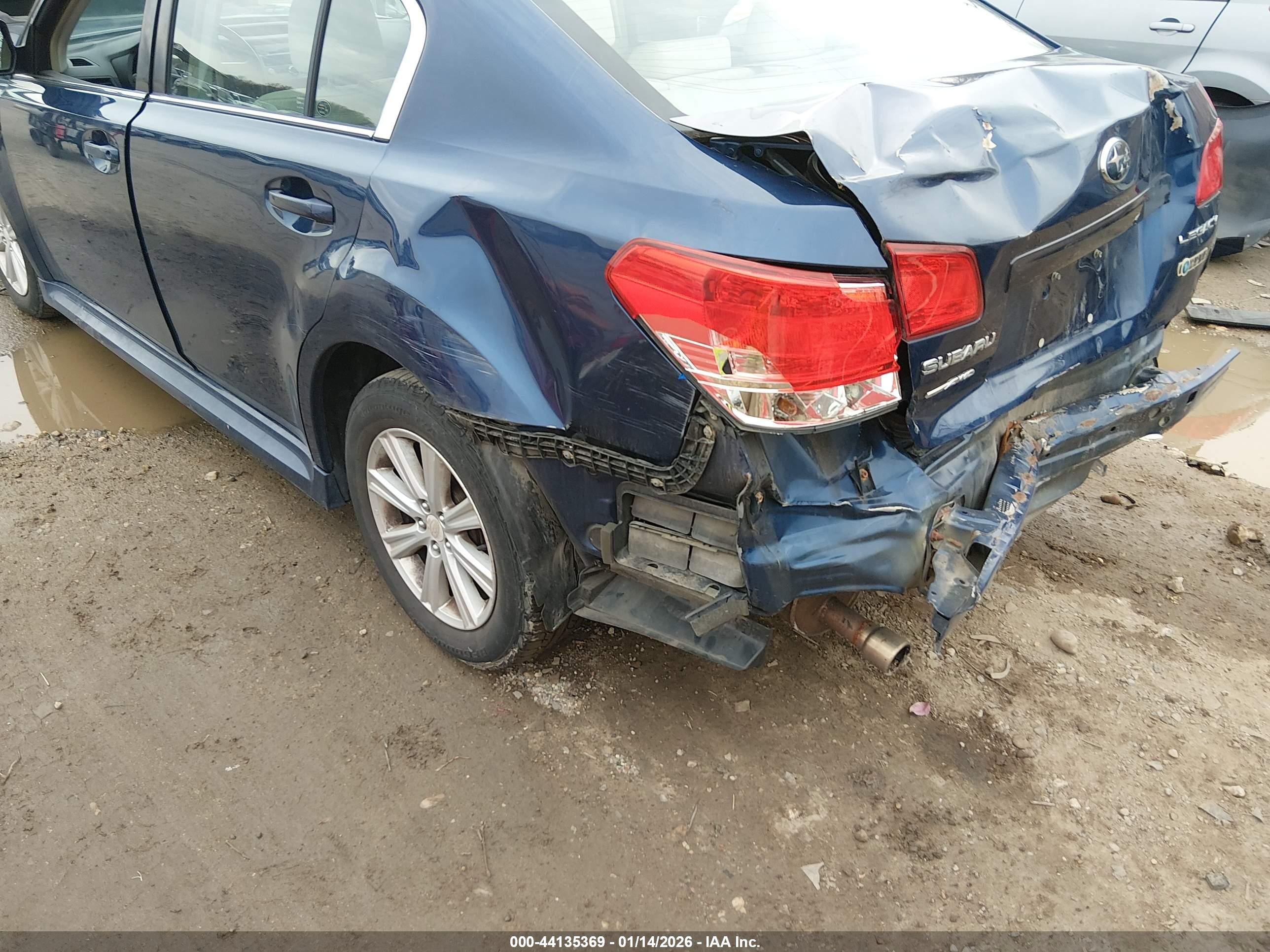 SUBARU LEGACY image 6