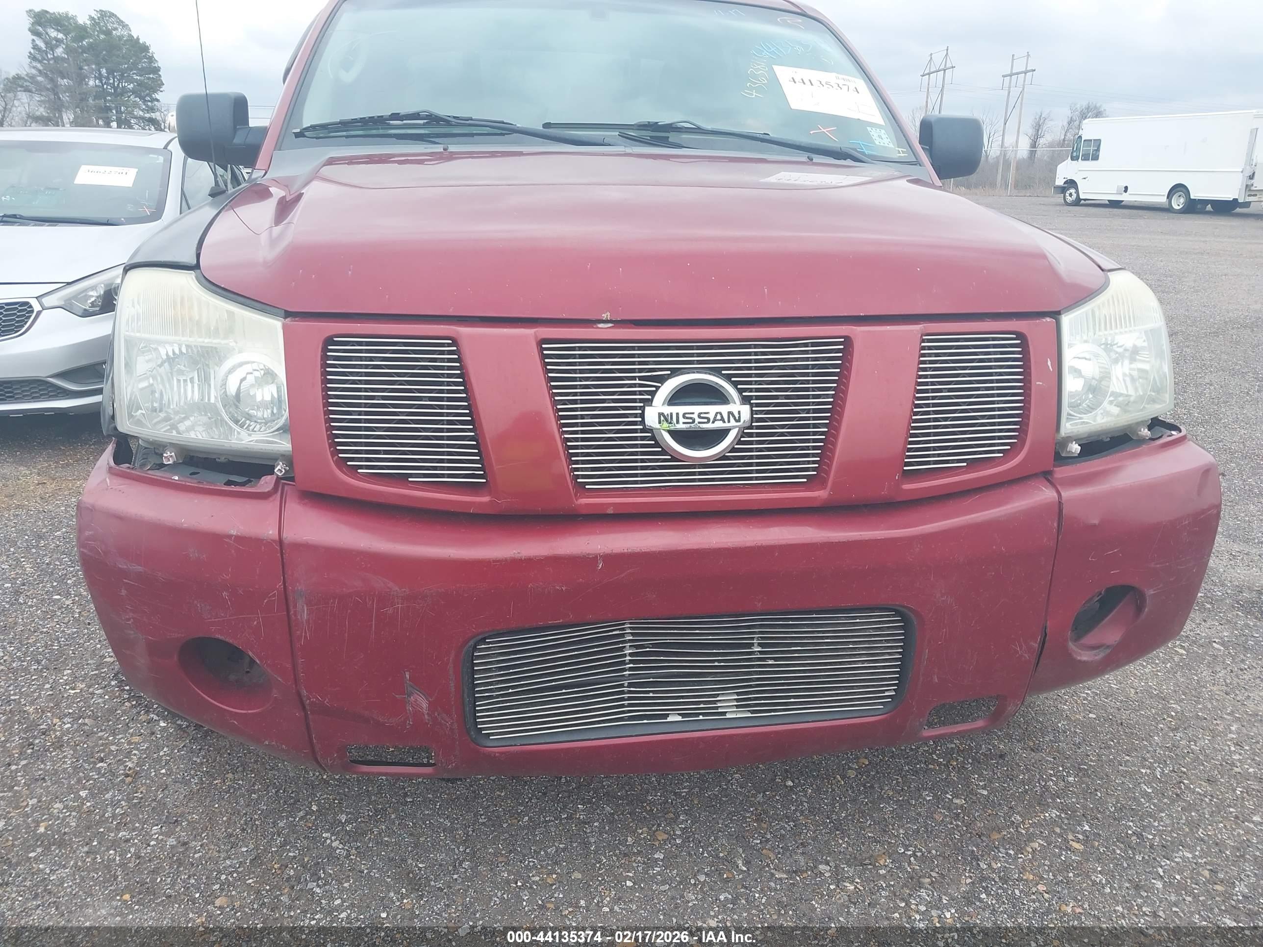 NISSAN TITAN image 6