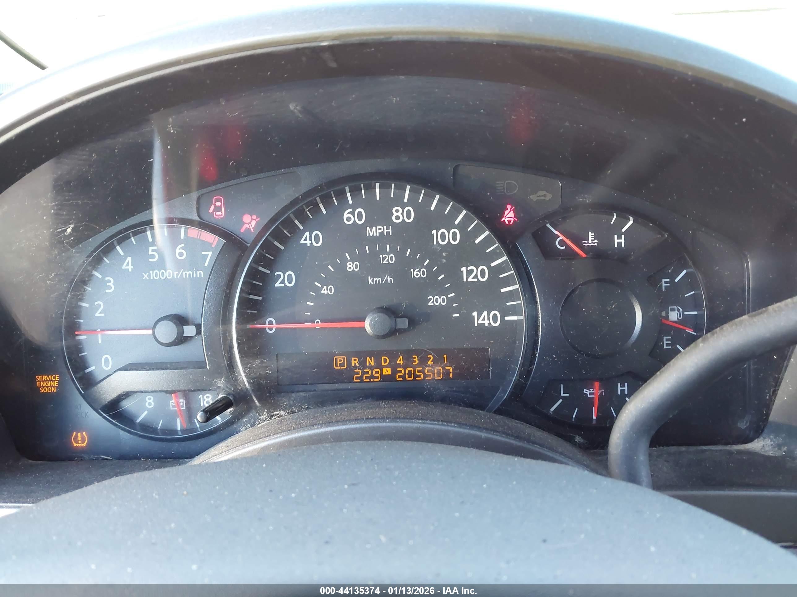 NISSAN TITAN image 7