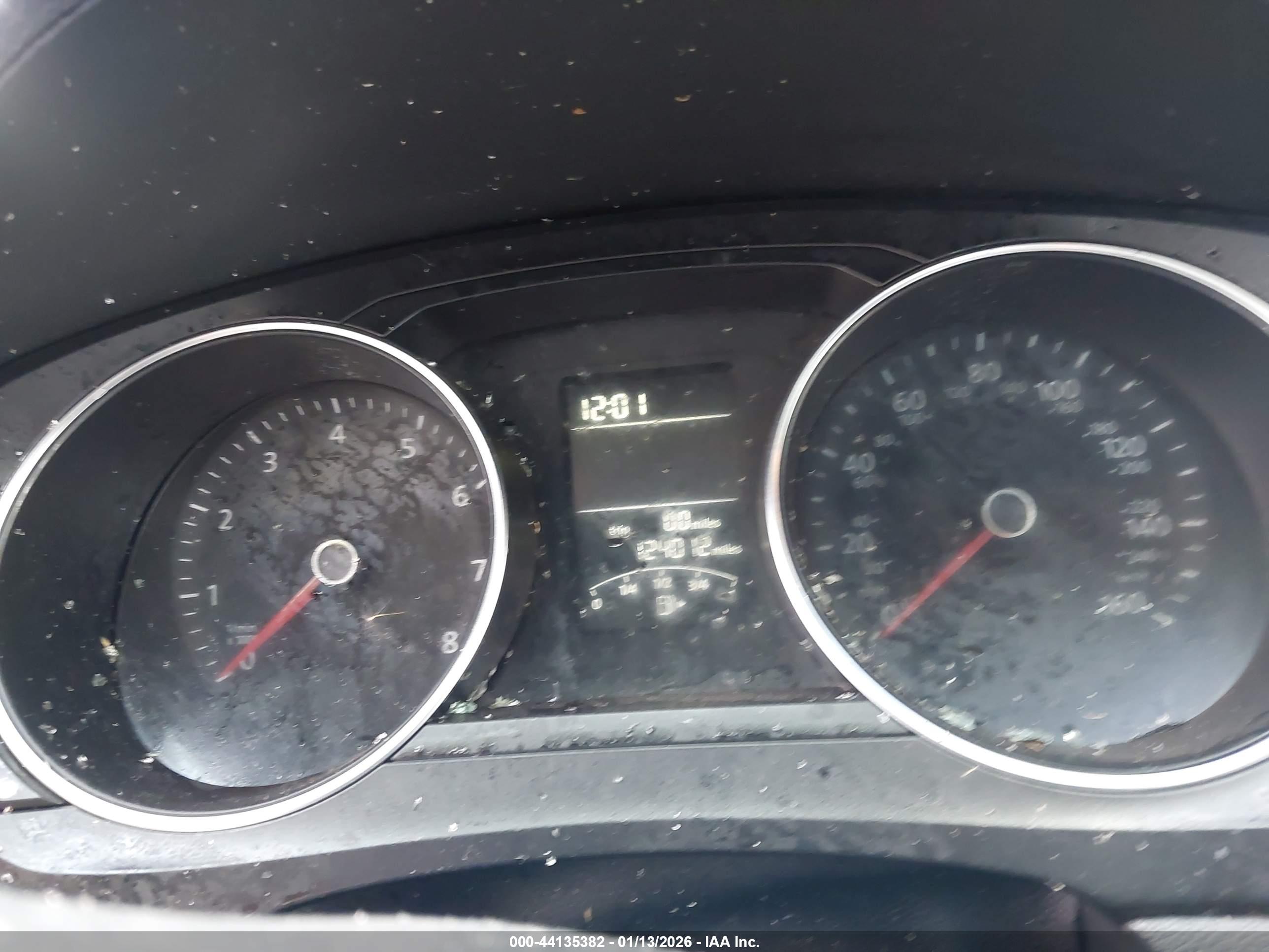 VOLKSWAGEN JETTA image 7