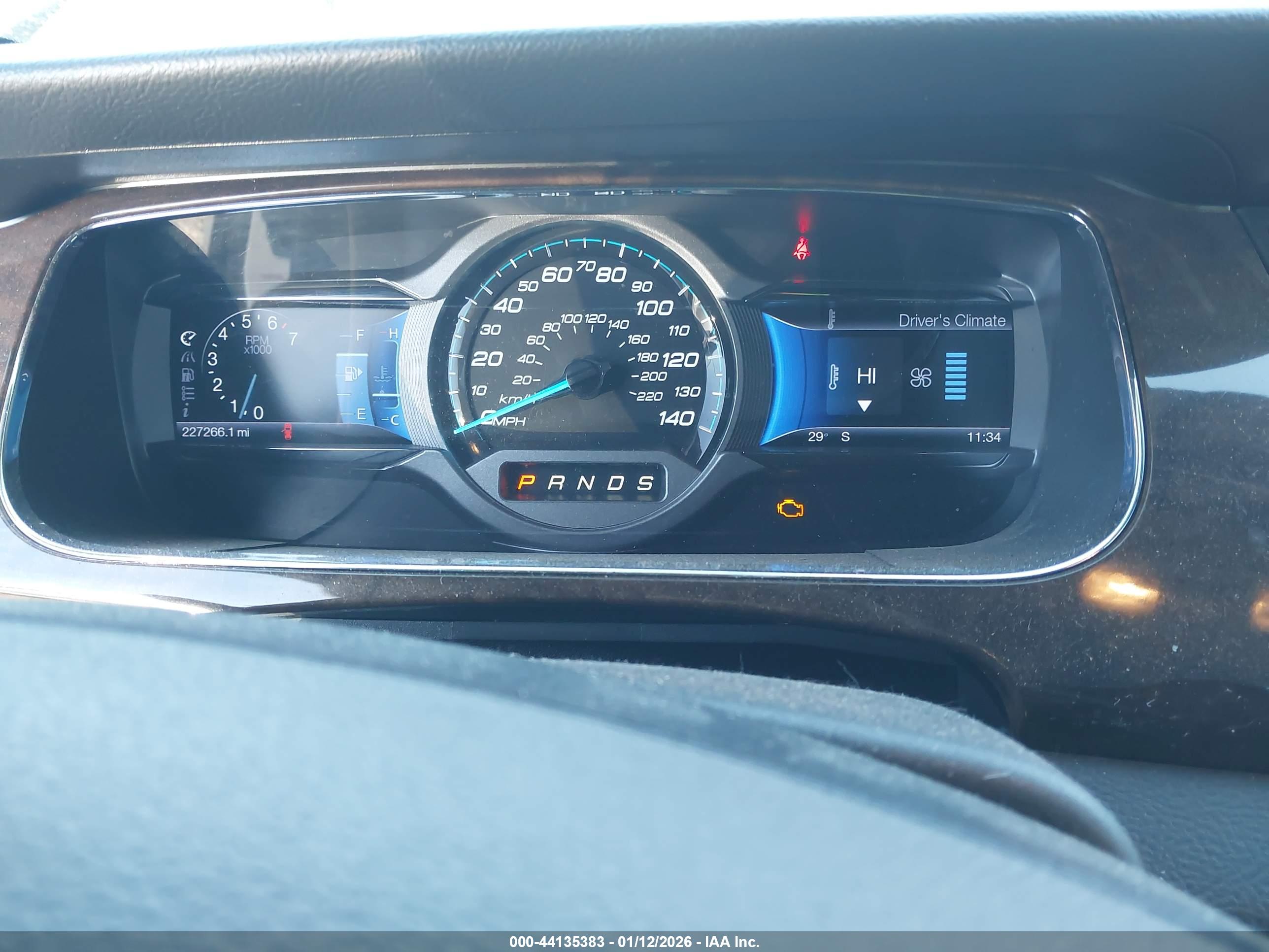 FORD TAURUS image 7