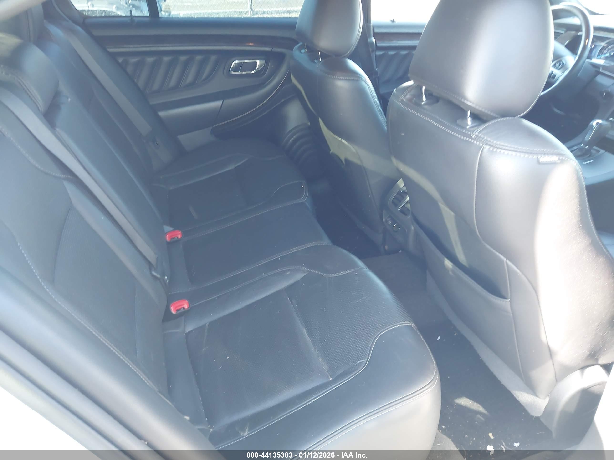 FORD TAURUS image 8