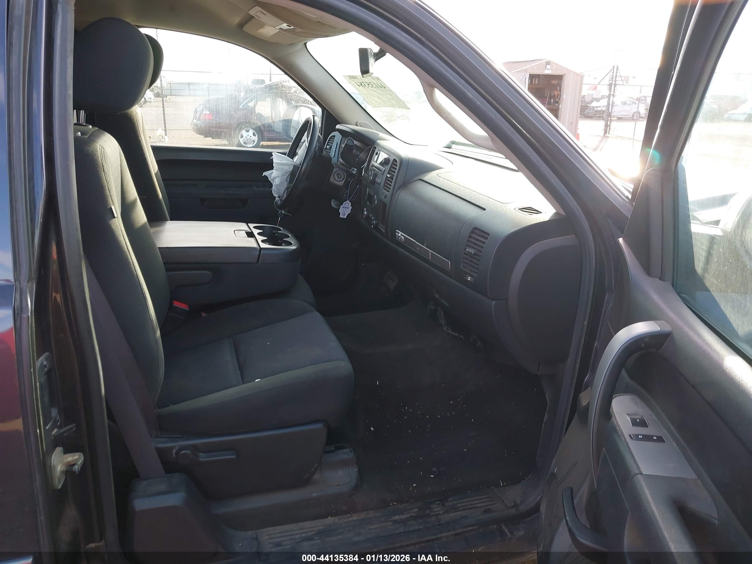 GMC SIERRA image 5