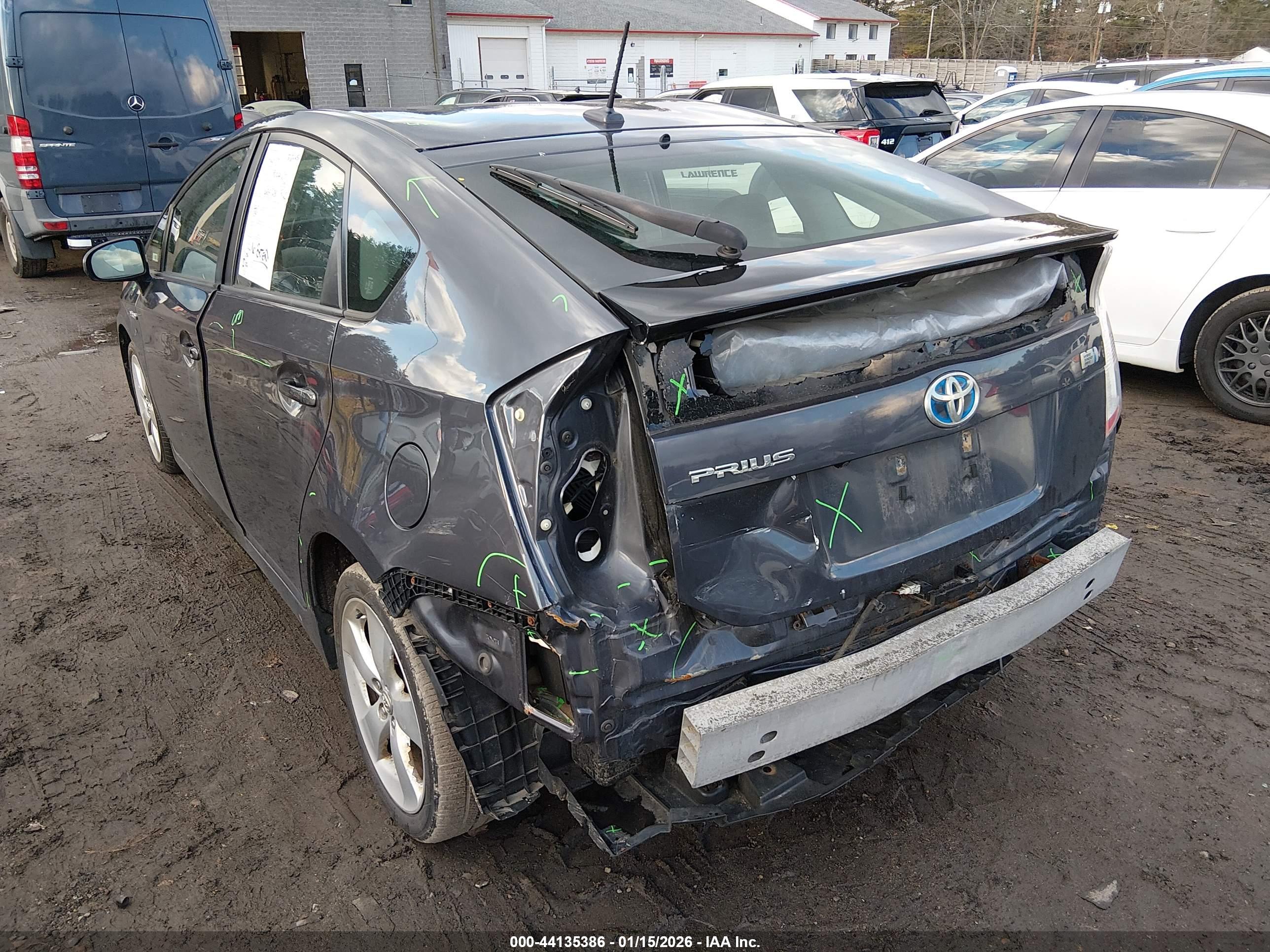 TOYOTA PRIUS image 3