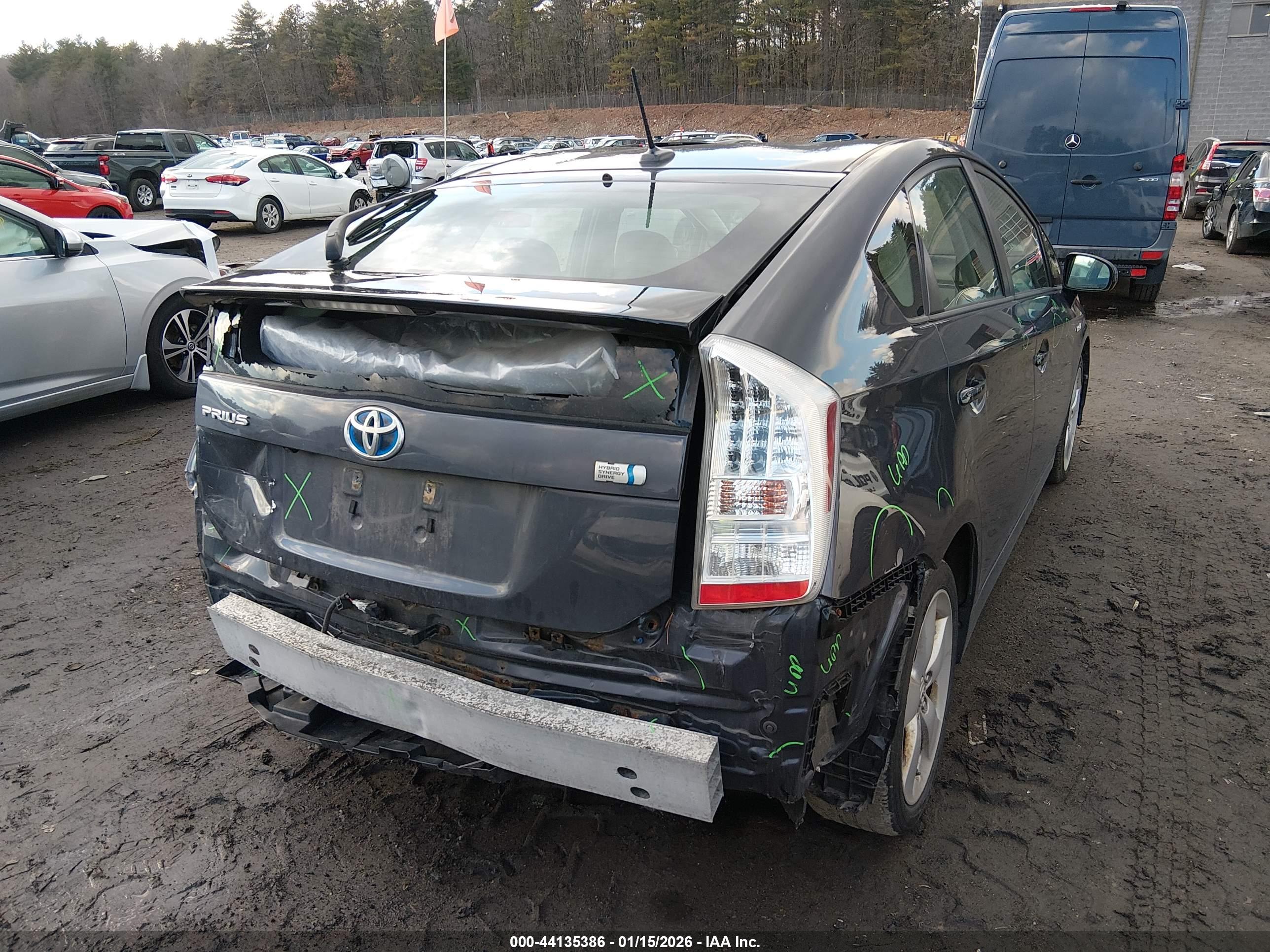TOYOTA PRIUS image 4