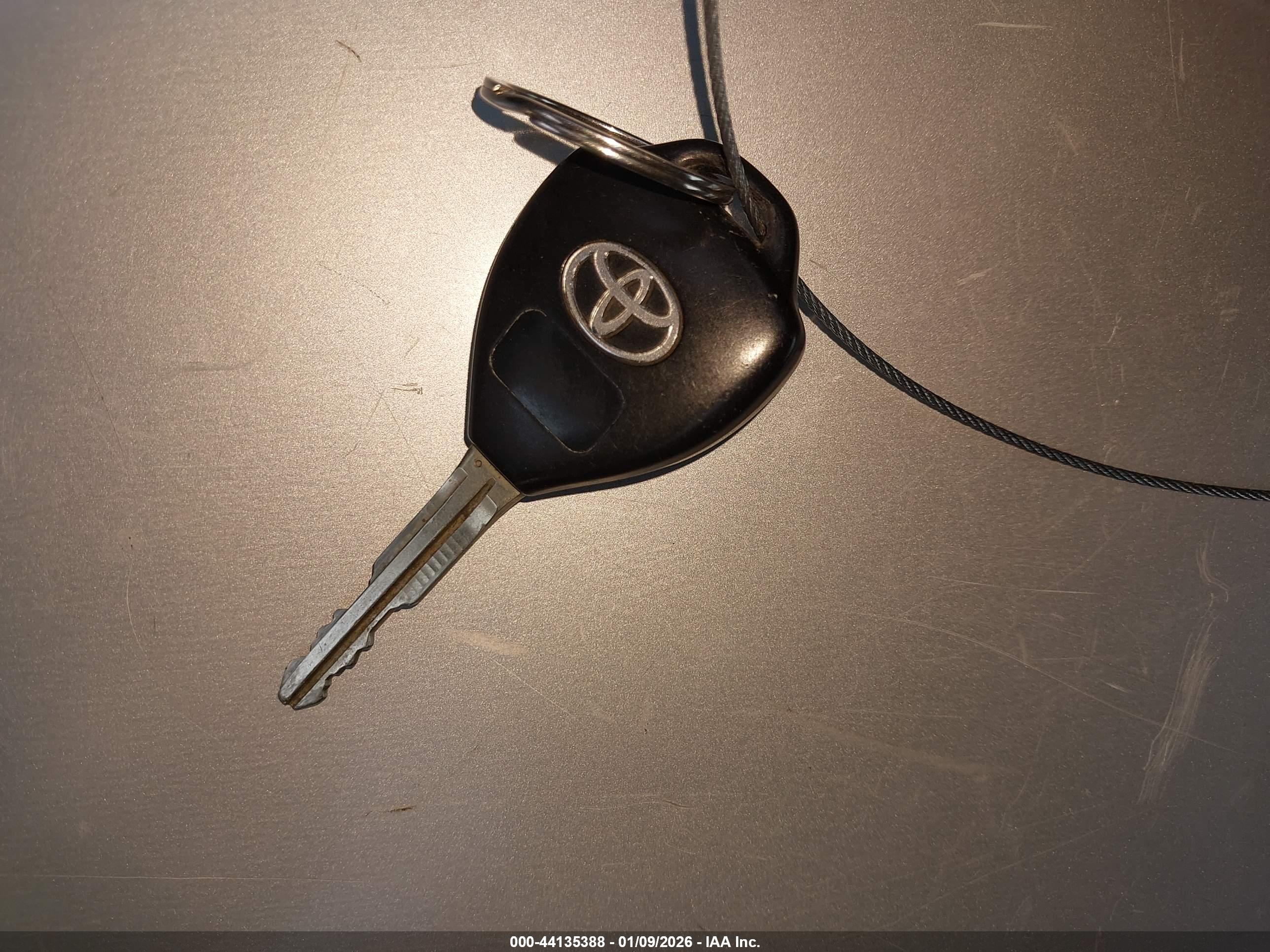 TOYOTA RAV4 image 11