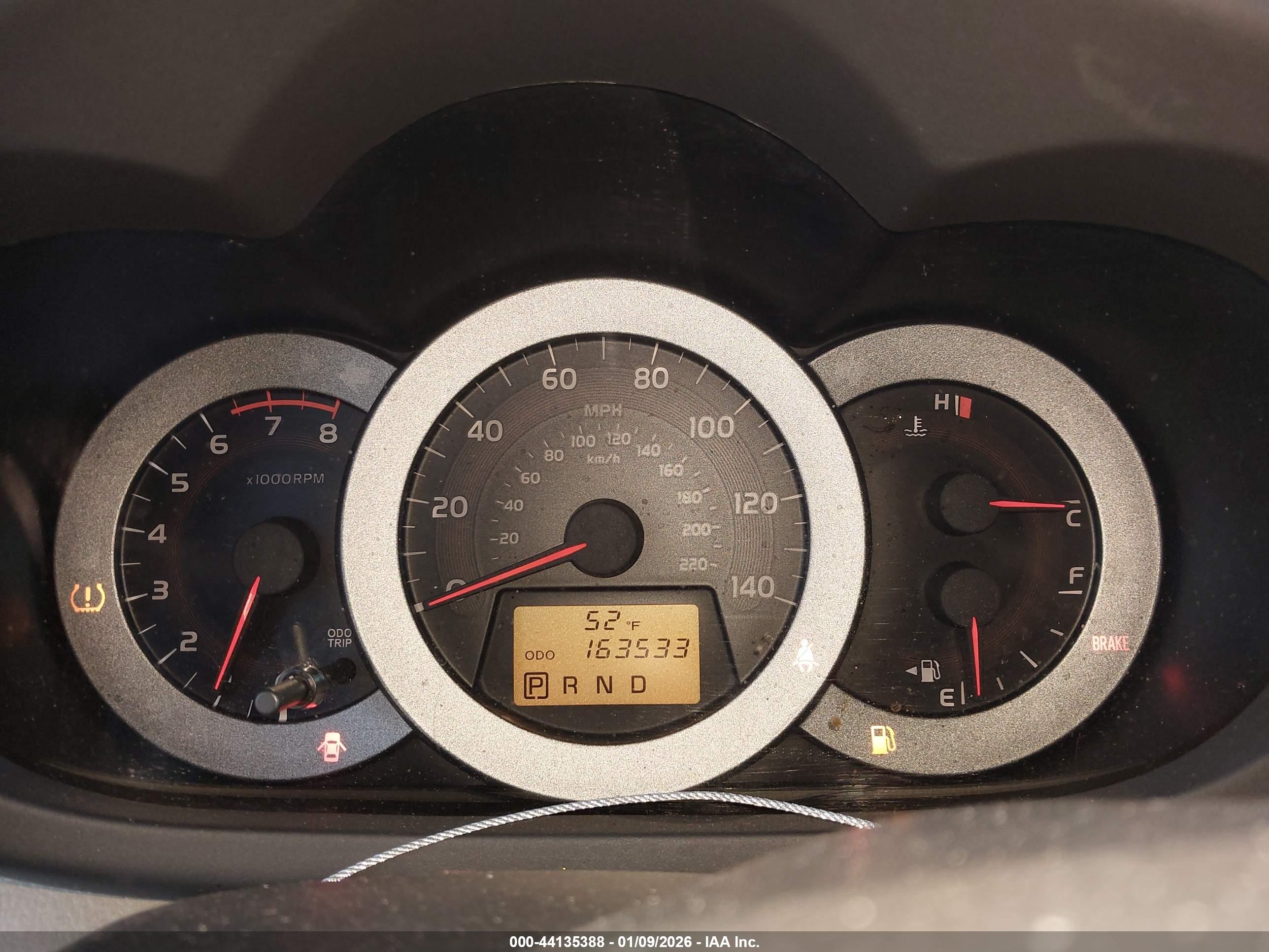 TOYOTA RAV4 image 7
