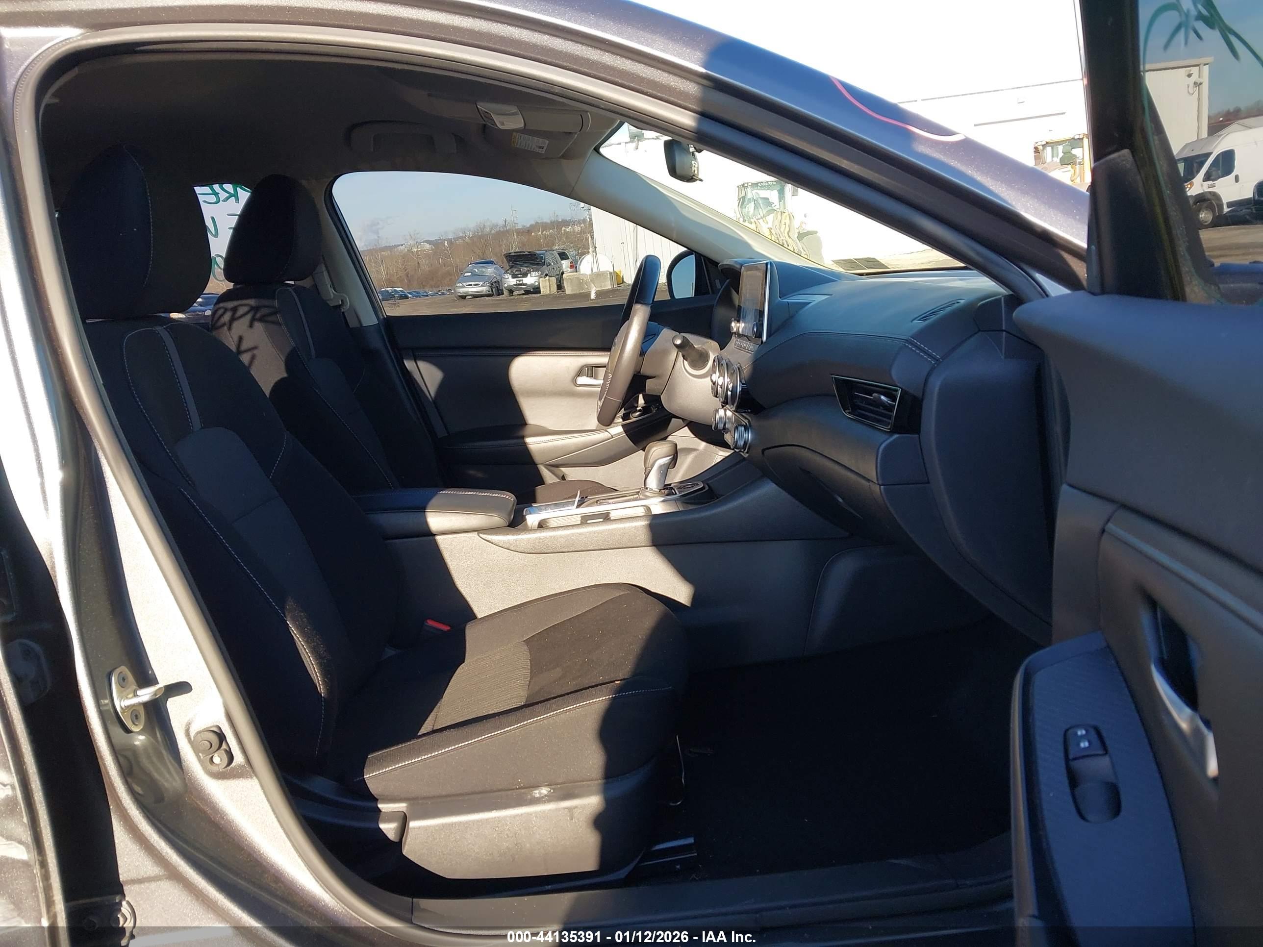 NISSAN SENTRA image 5