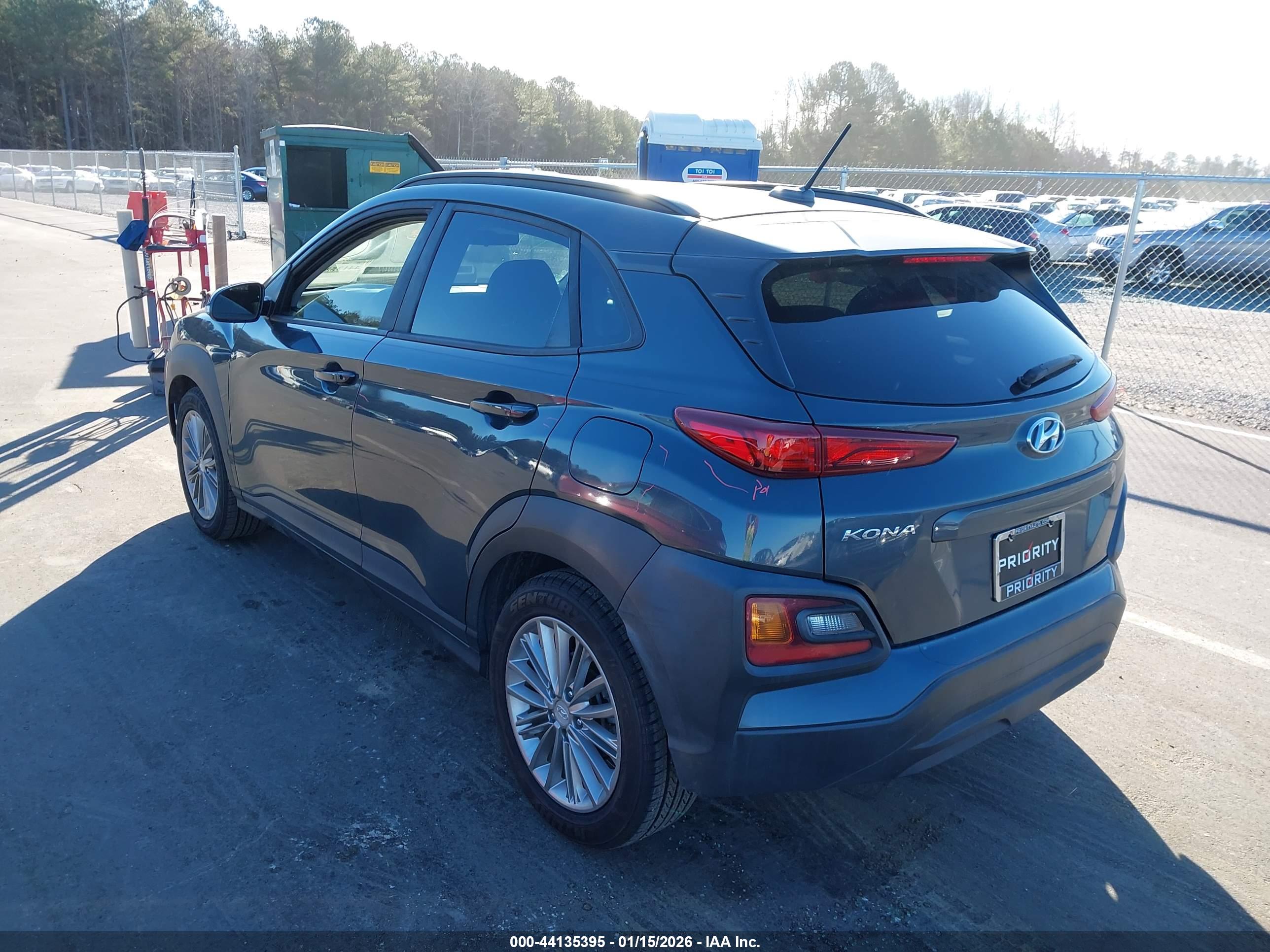 HYUNDAI KONA image 3