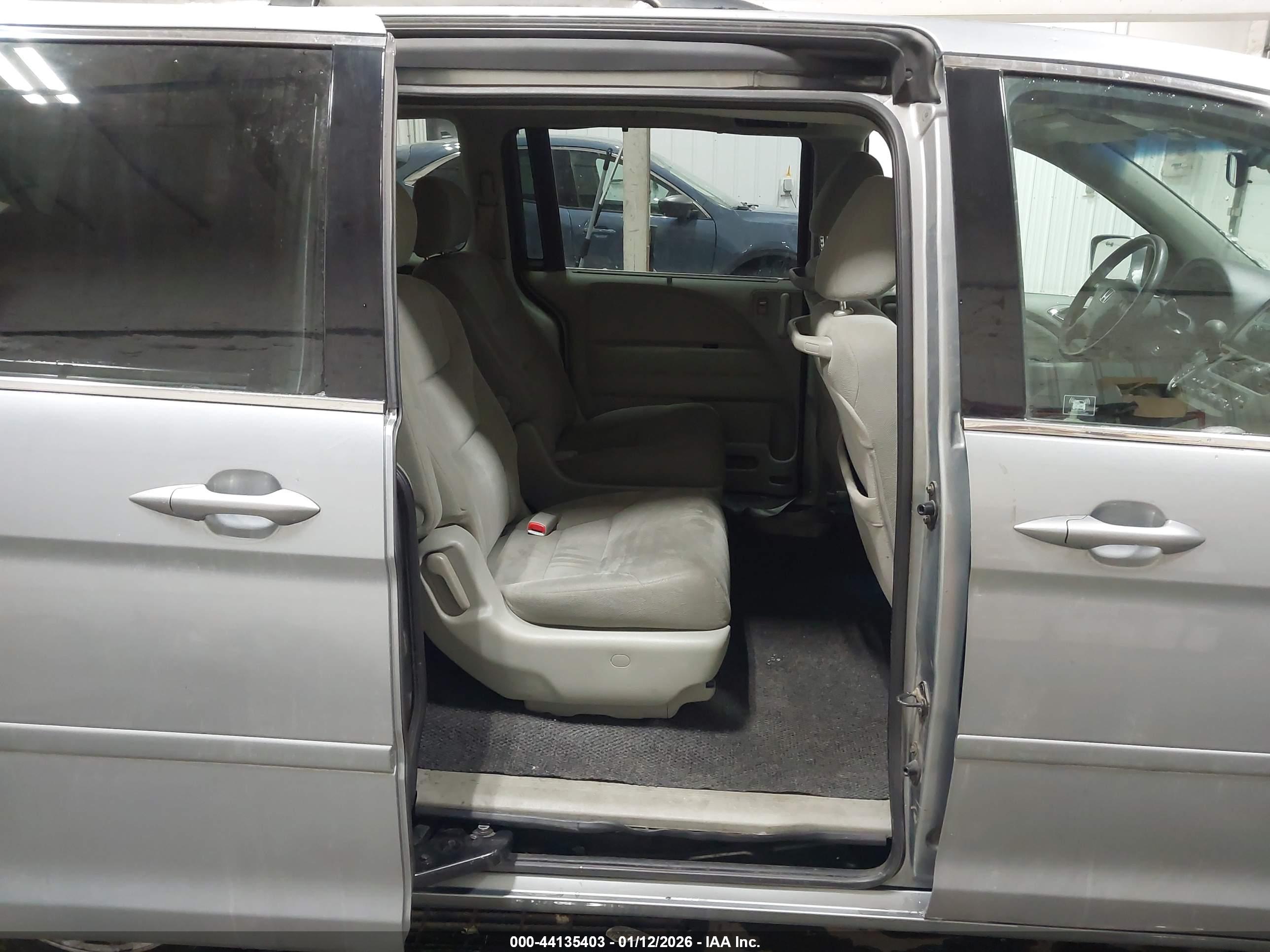 HONDA ODYSSEY image 8
