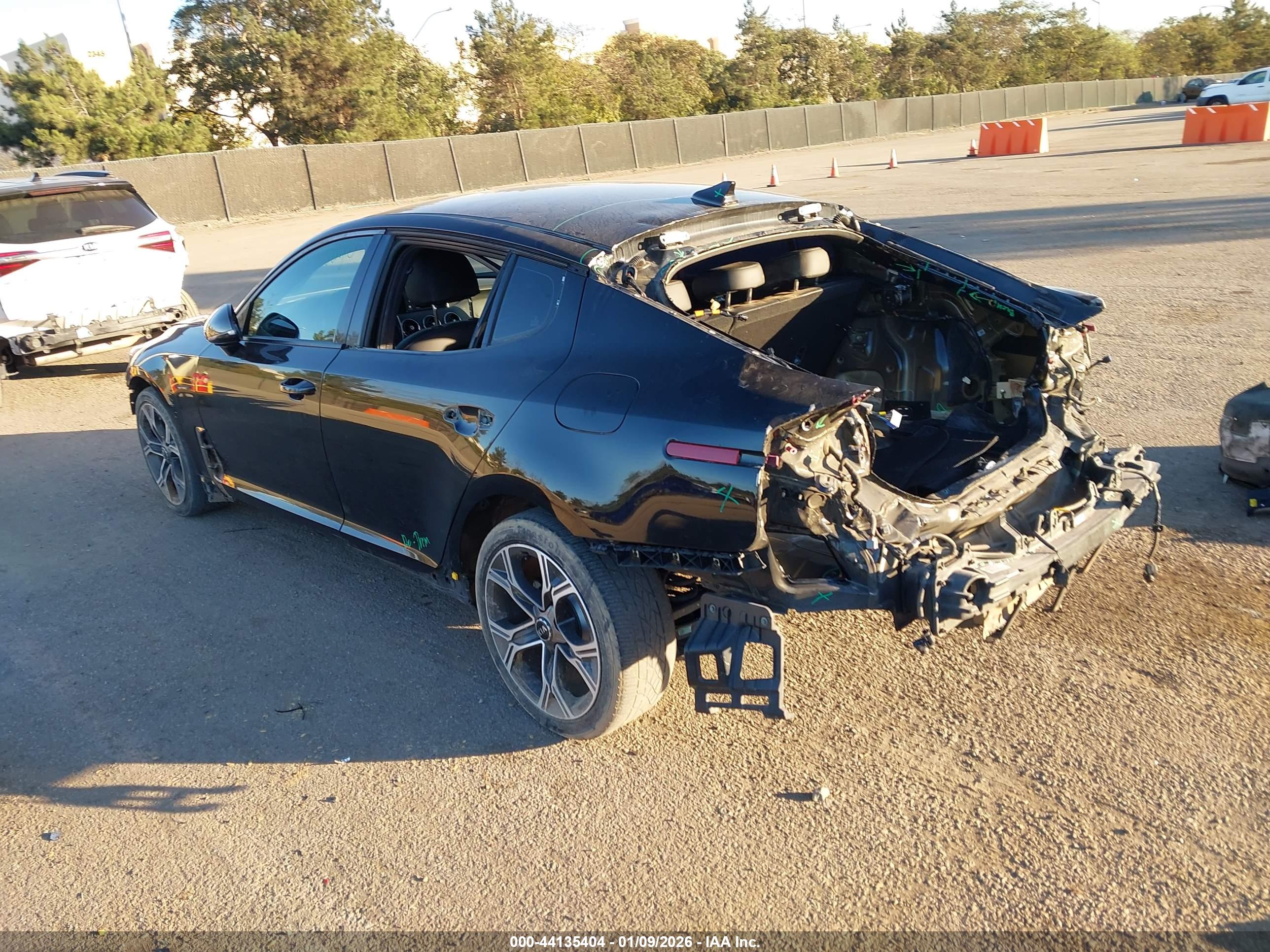 KIA STINGER image 3