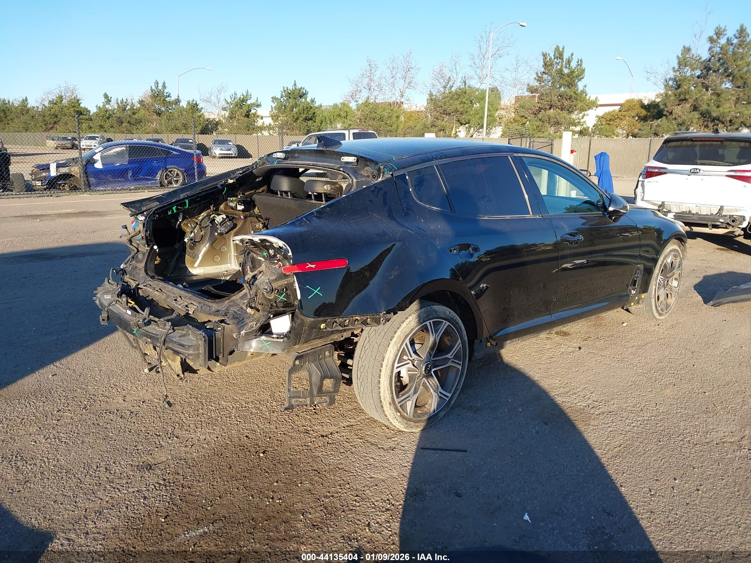 KIA STINGER image 4