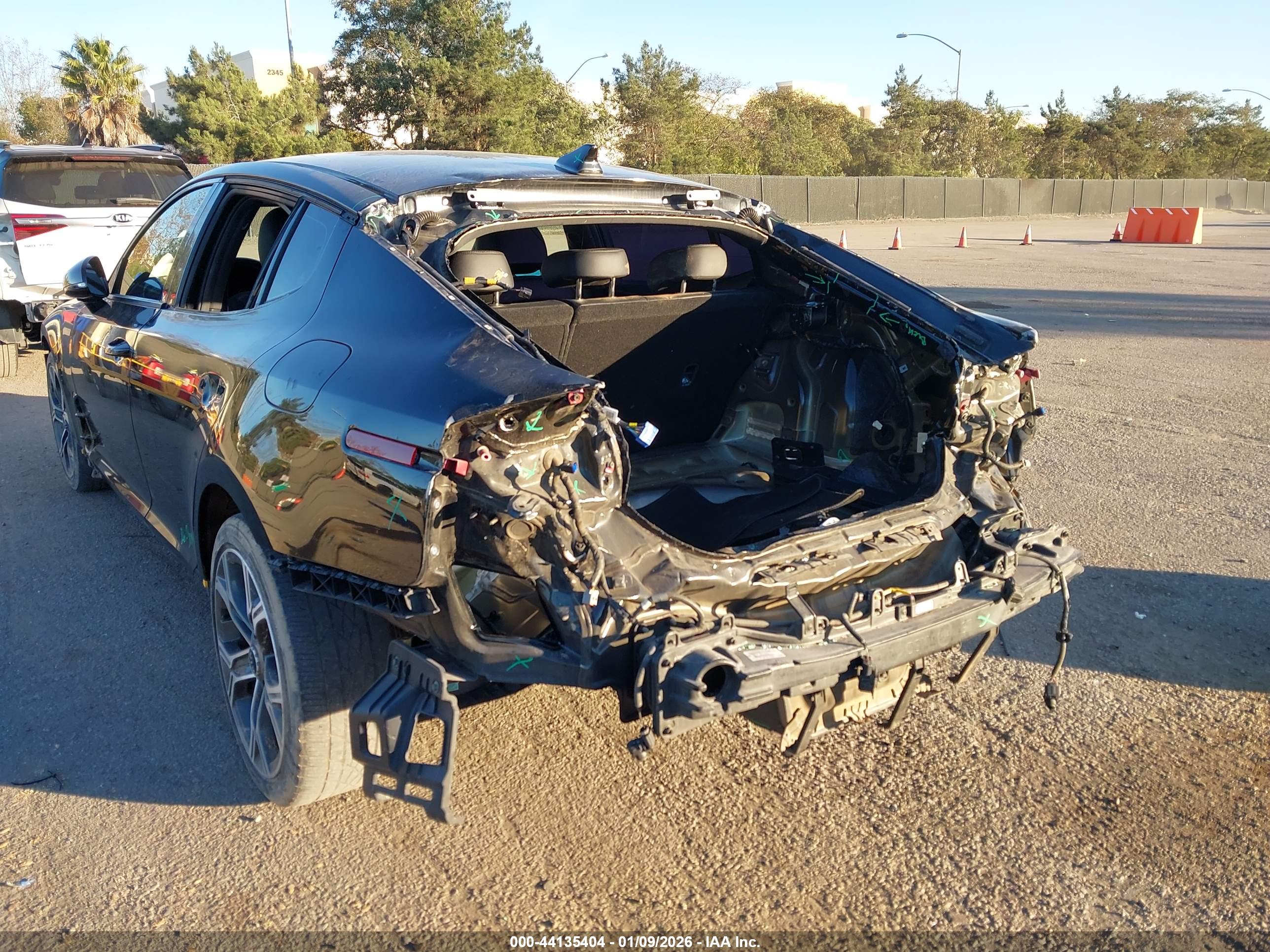 KIA STINGER image 6