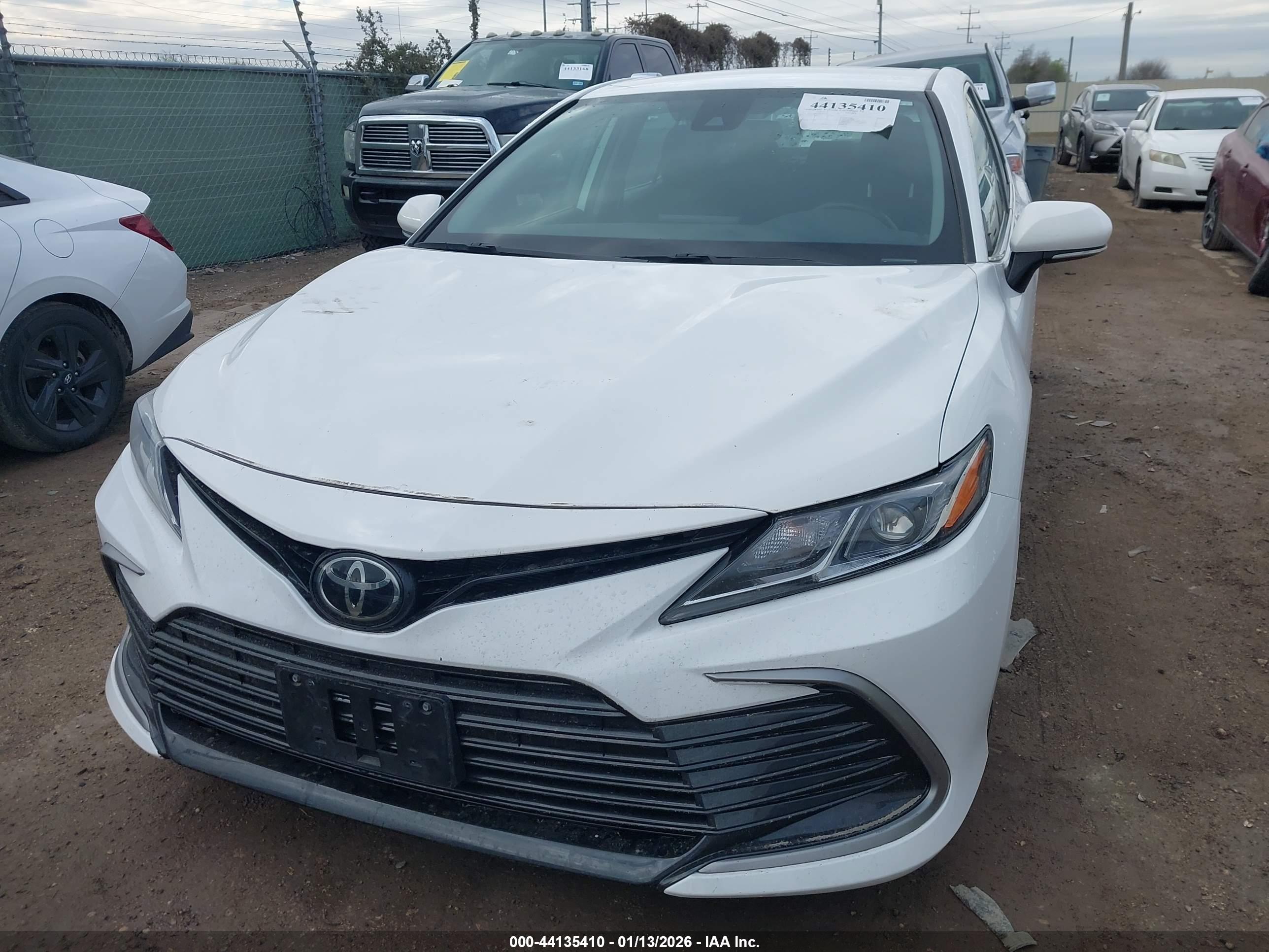 TOYOTA CAMRY image 6
