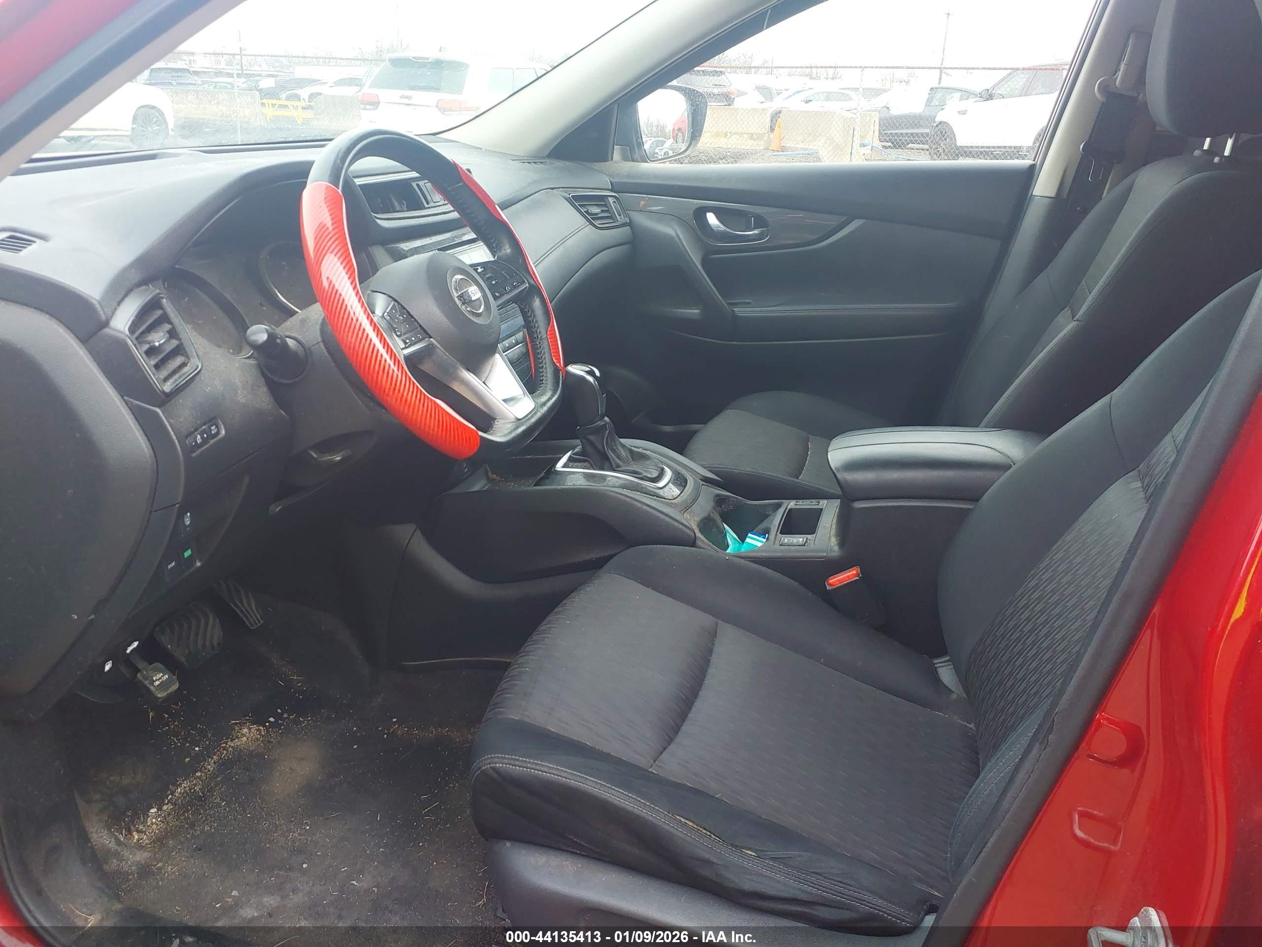 NISSAN ROGUE image 5