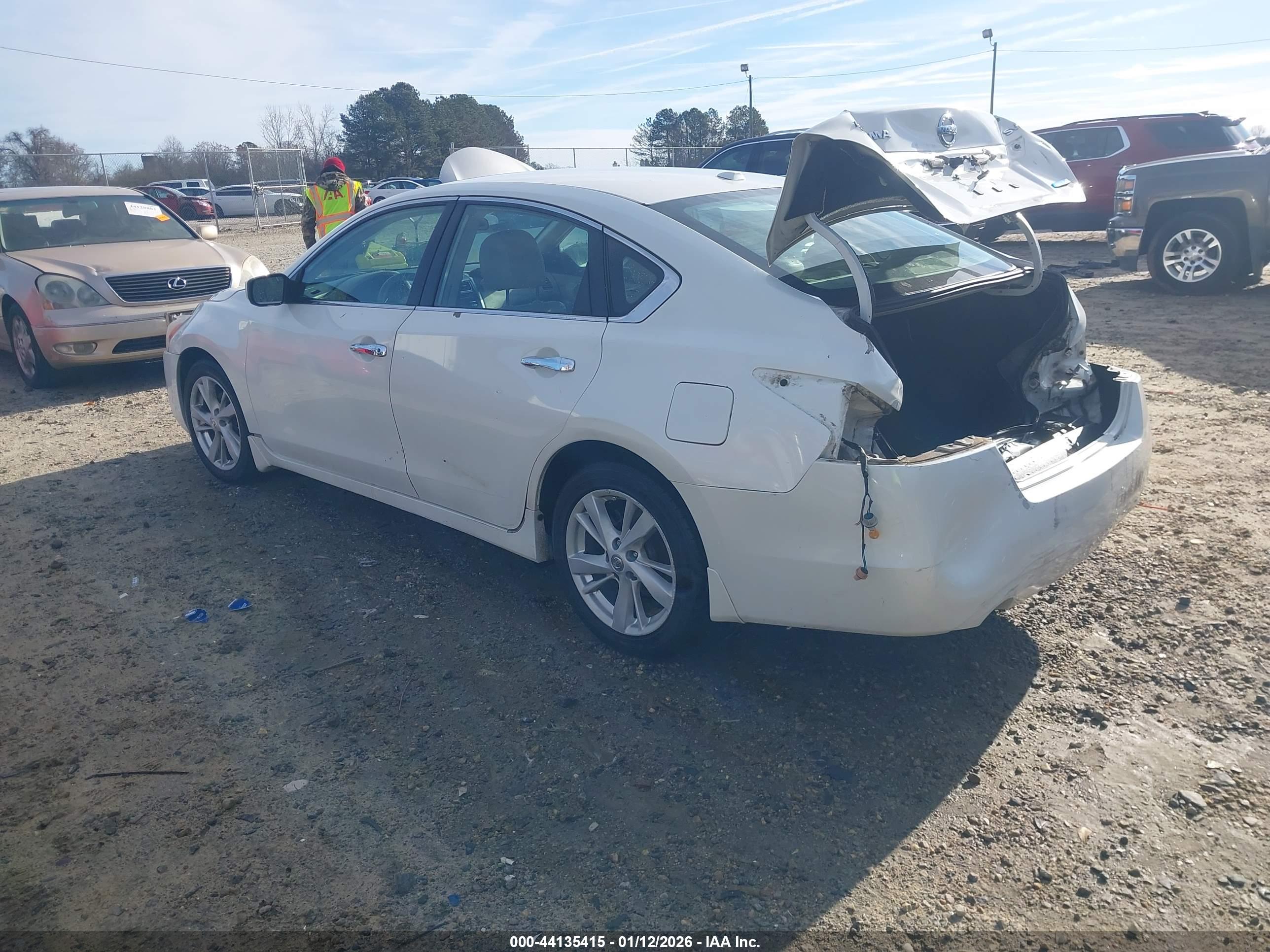 NISSAN ALTIMA image 3