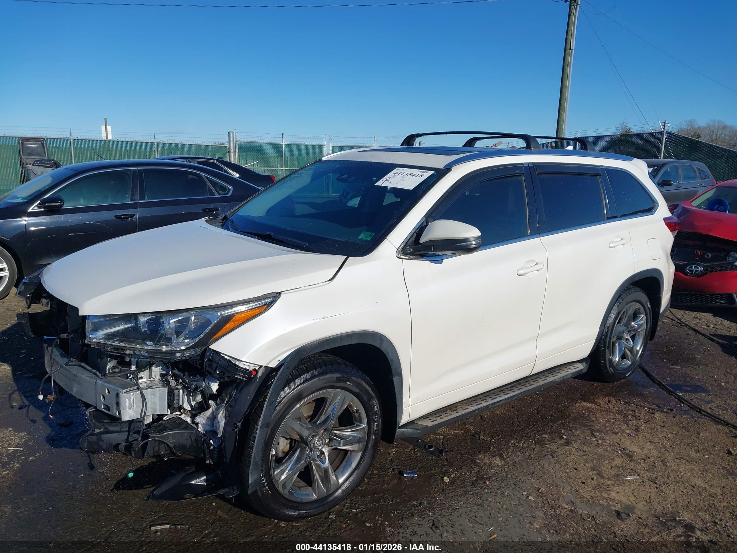 TOYOTA HIGHLANDER image 2