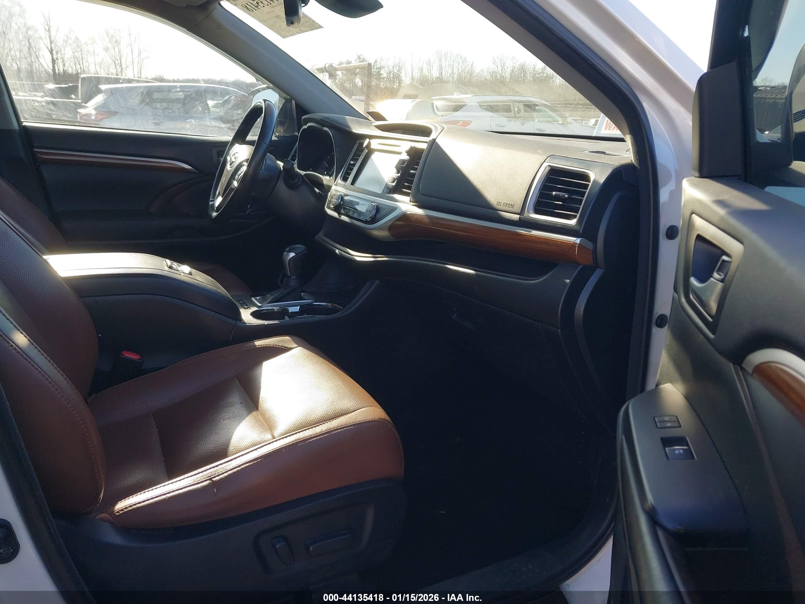 TOYOTA HIGHLANDER image 5